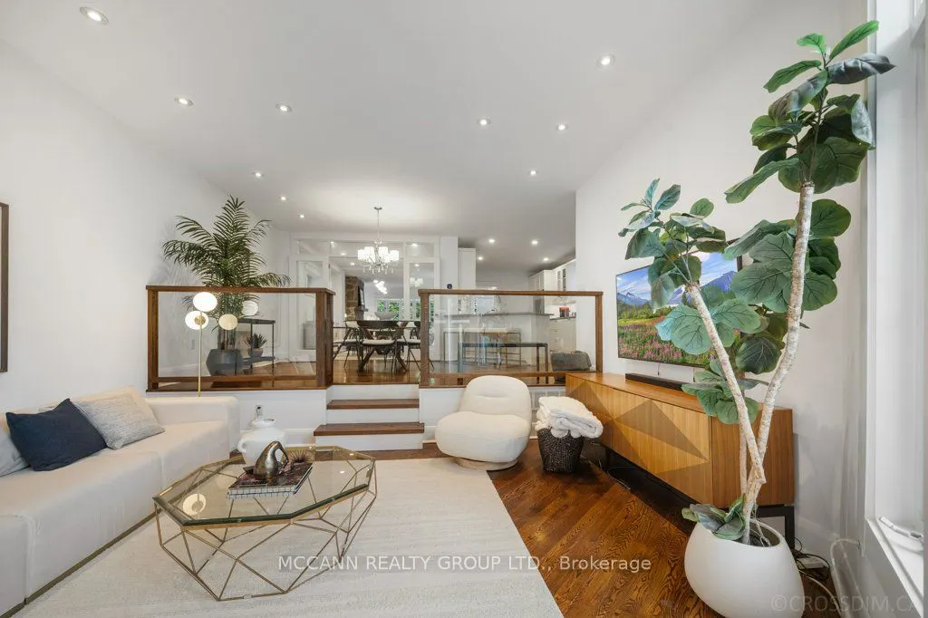 43 Sherwood Avenue