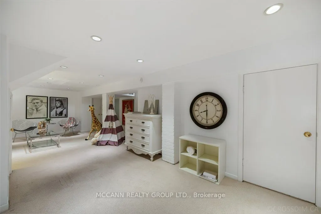 43 Sherwood Avenue