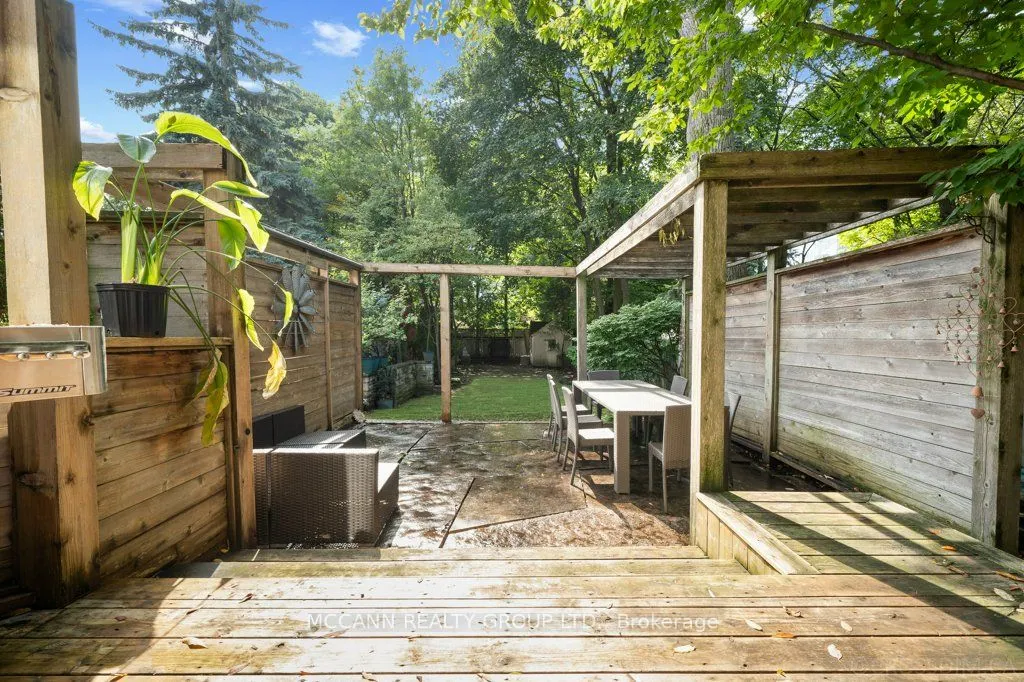 43 Sherwood Avenue