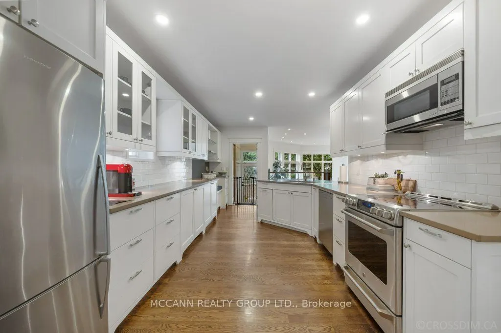 43 Sherwood Avenue