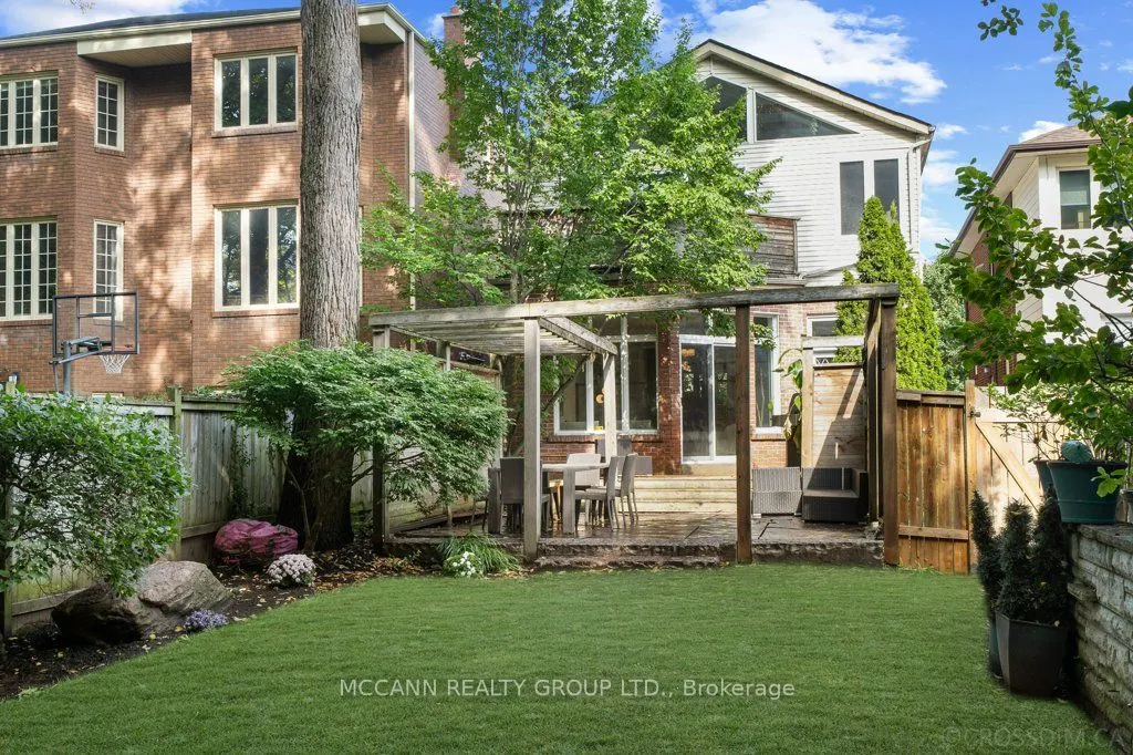 43 Sherwood Avenue