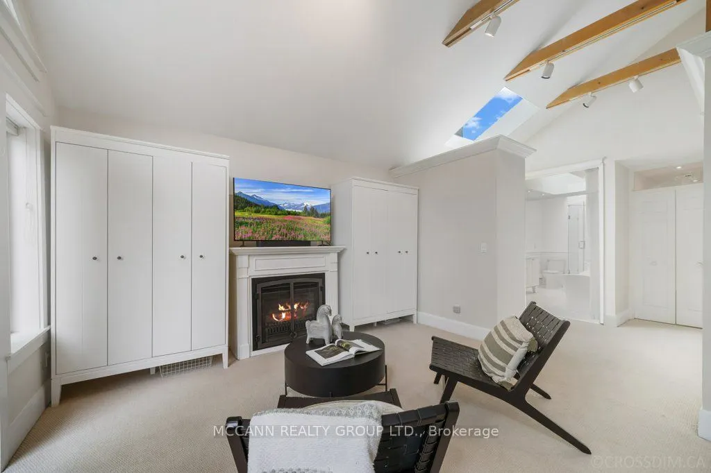 43 Sherwood Avenue