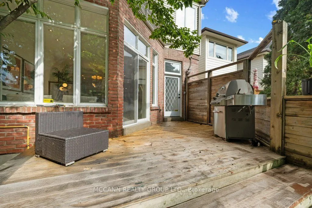 43 Sherwood Avenue
