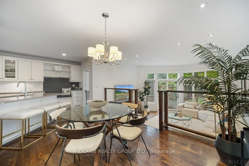 43 Sherwood Avenue