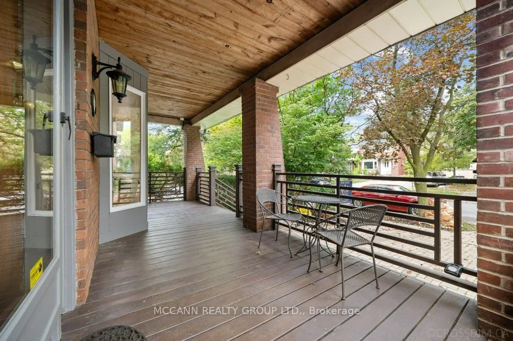 43 Sherwood Avenue