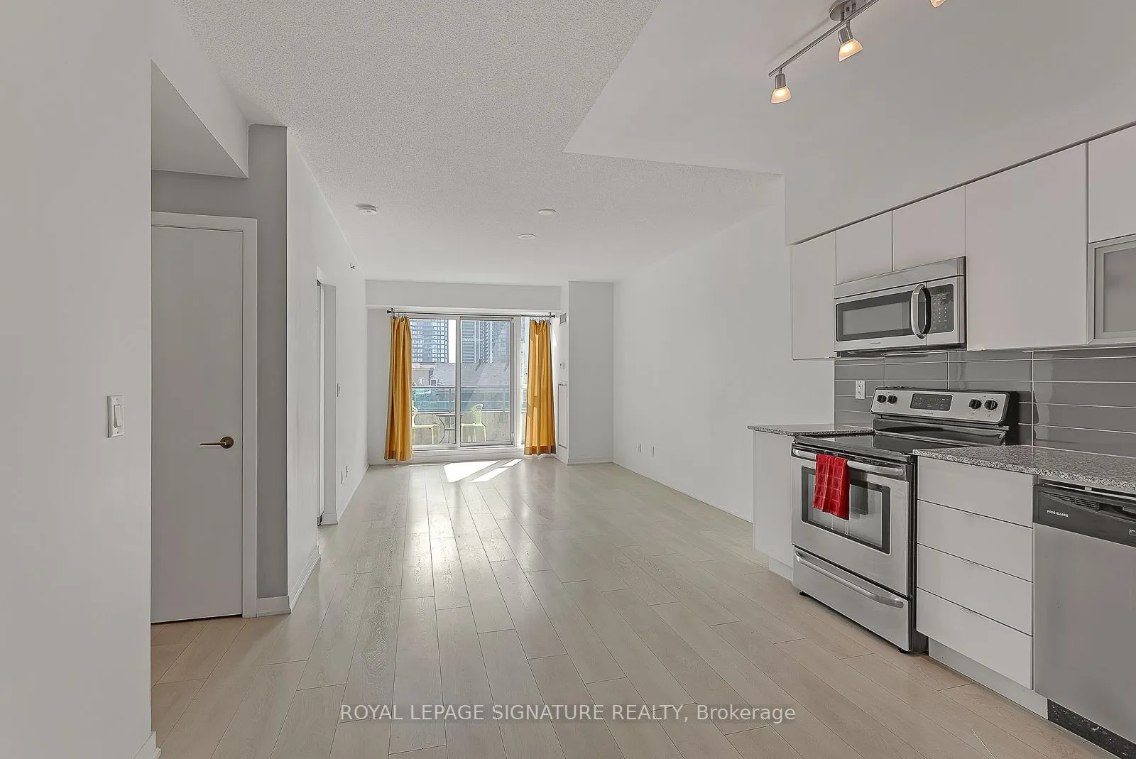 69 Lynn Williams Street, #402