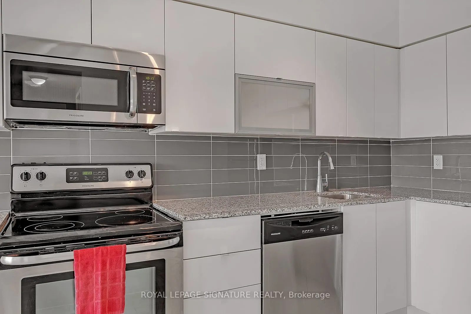 69 Lynn Williams Street, #402