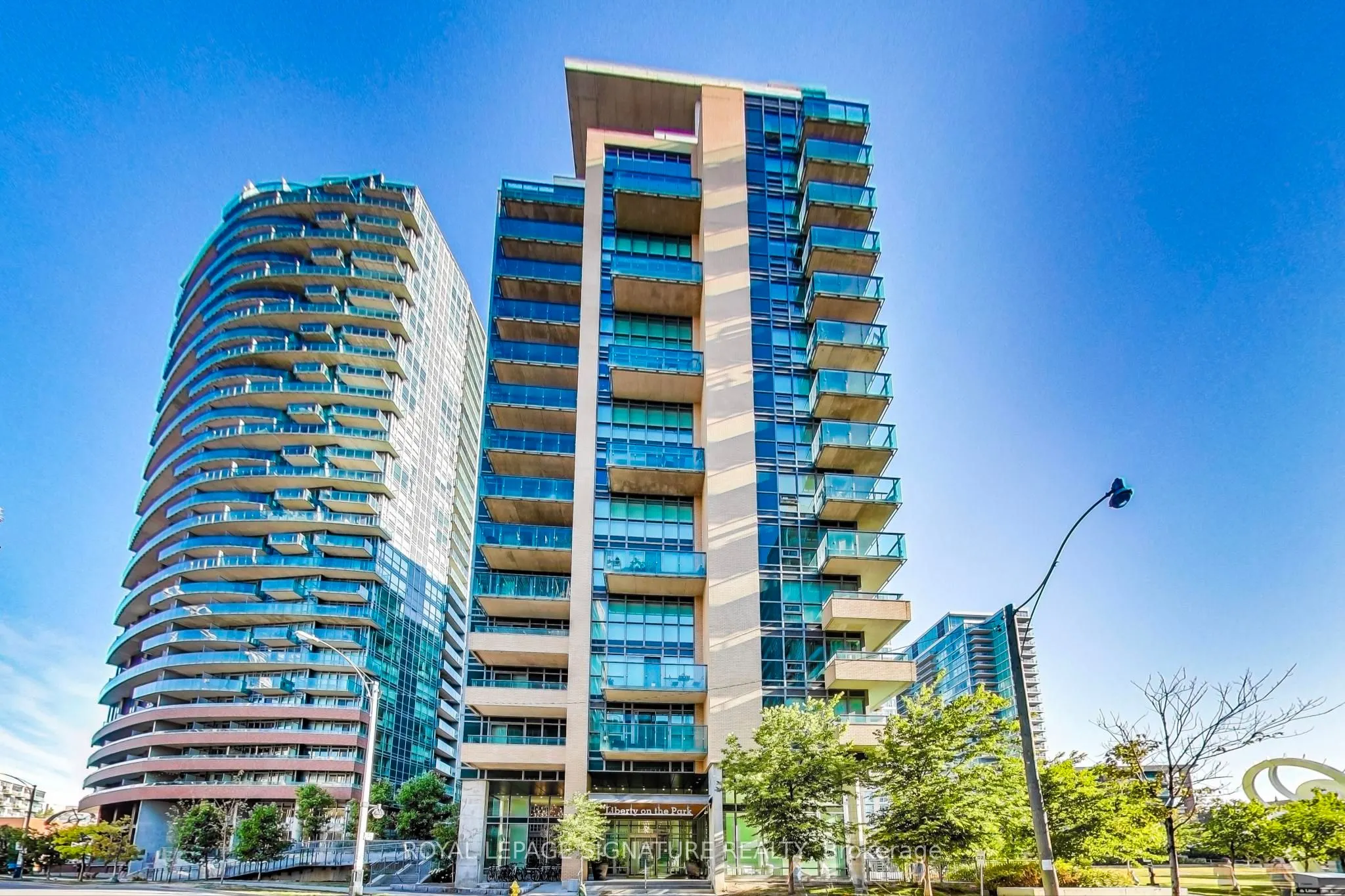 69 Lynn Williams Street, #402
