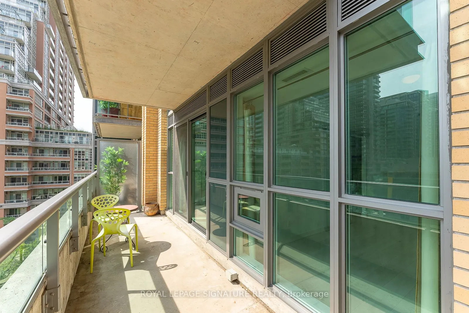 69 Lynn Williams Street, #402