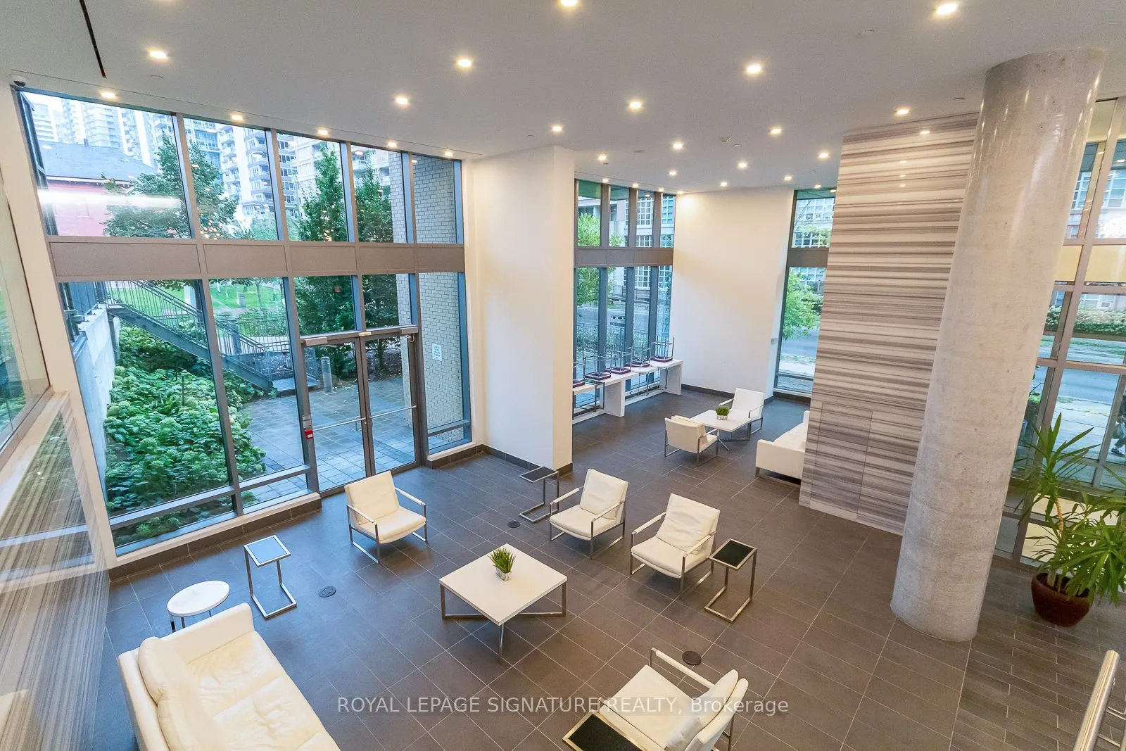 69 Lynn Williams Street, #402