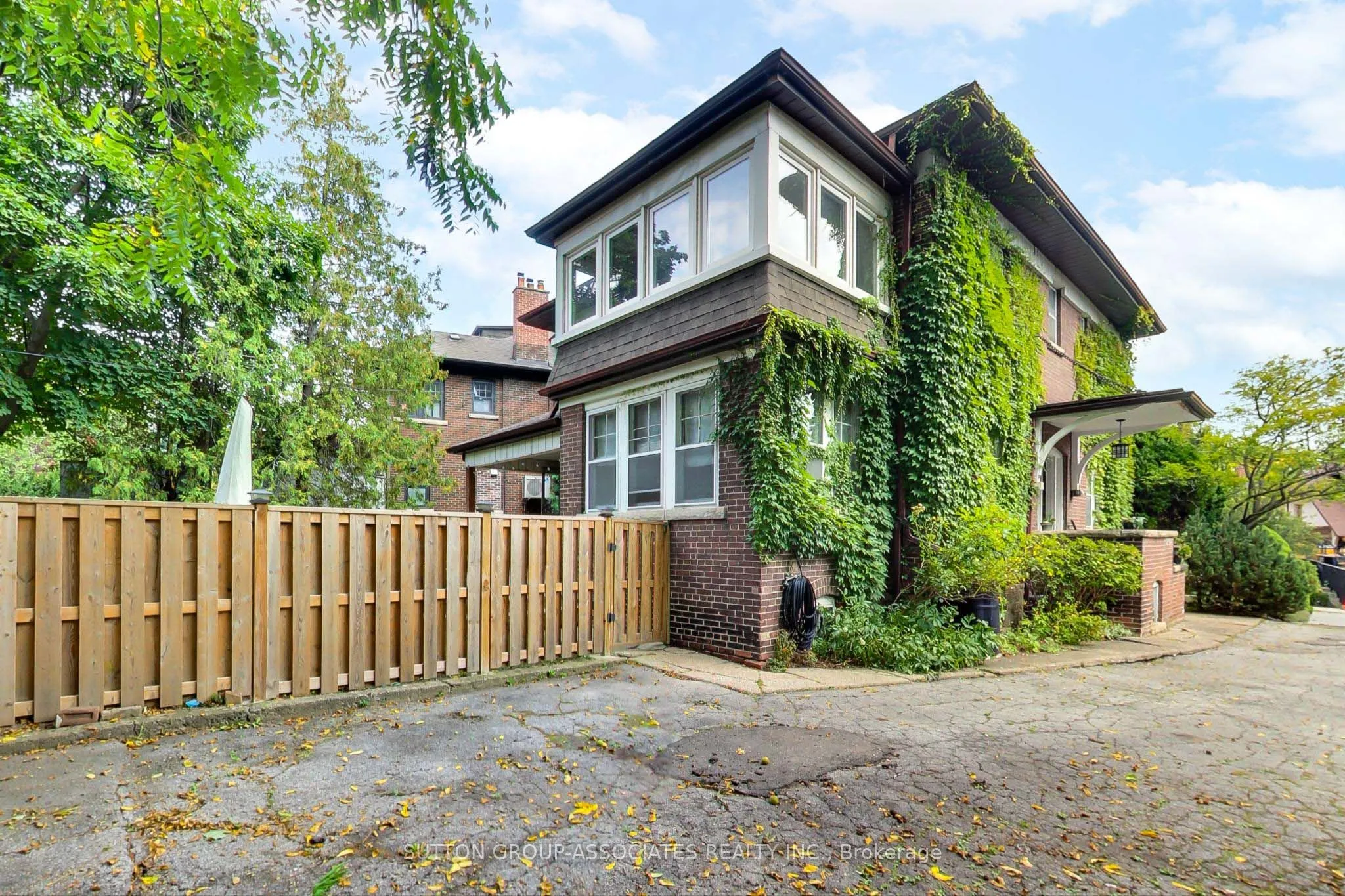 14 Bracondale Hill Road