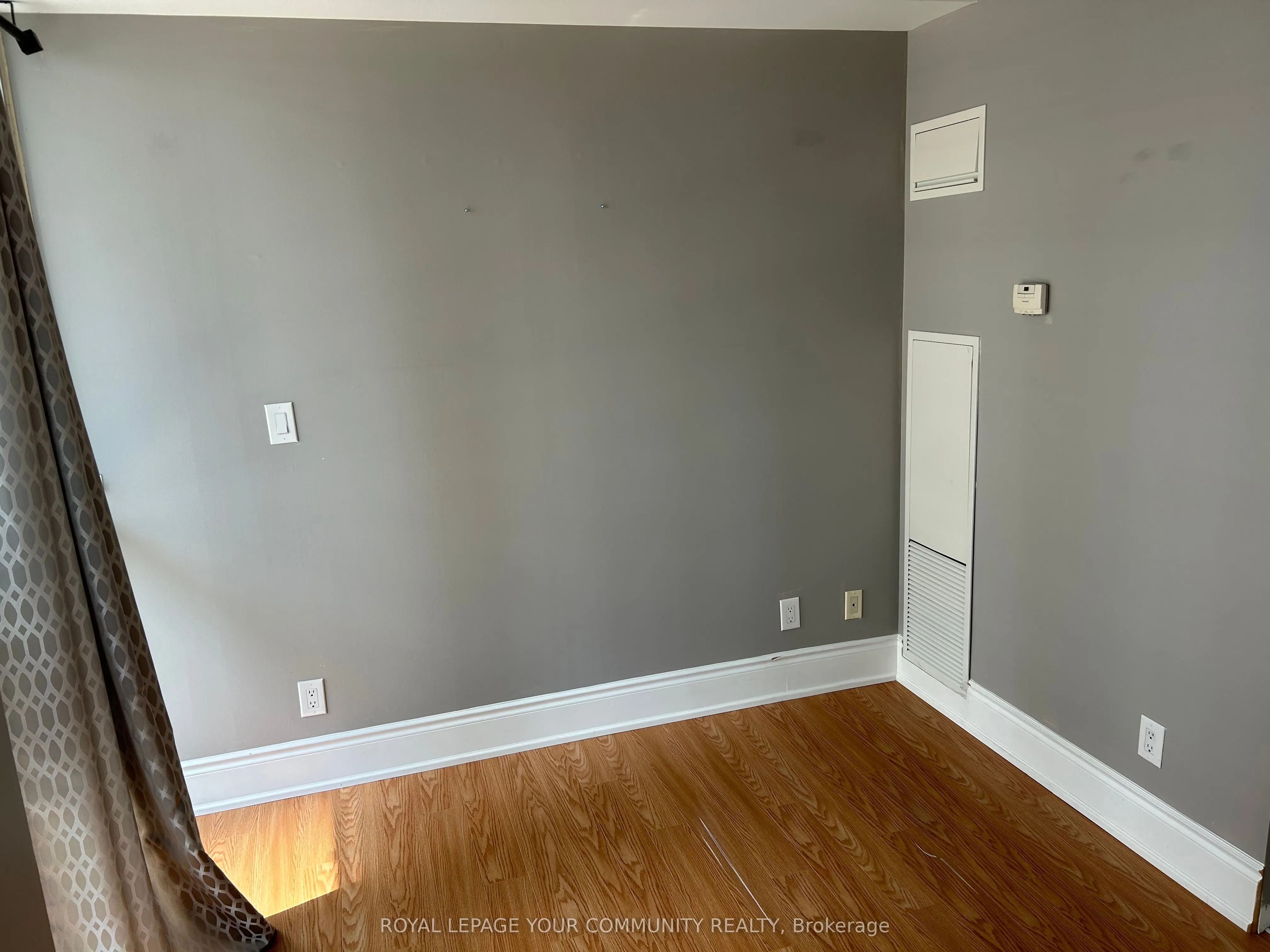 65 Bremner Boulevard, #2105