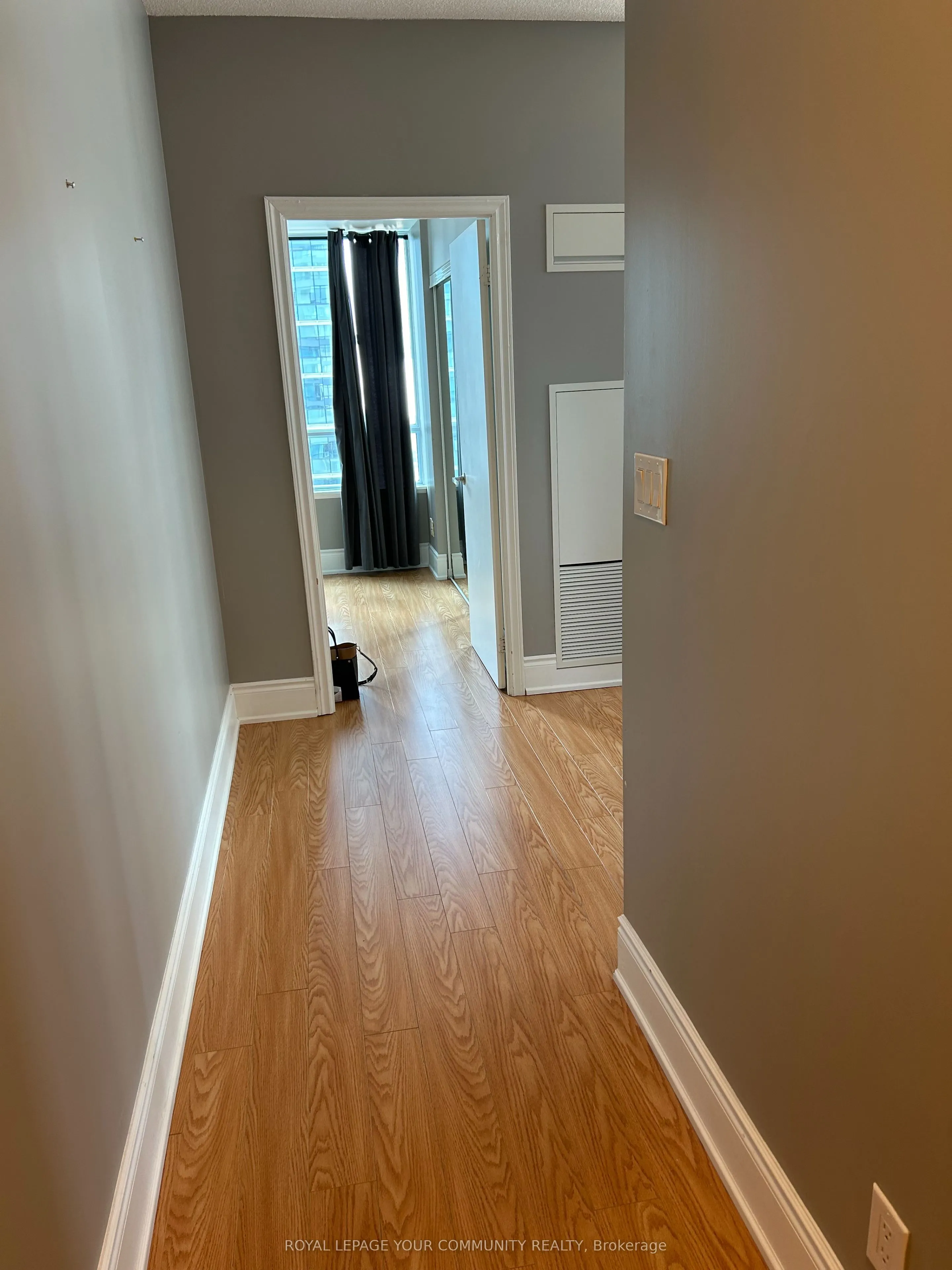 65 Bremner Boulevard, #2105