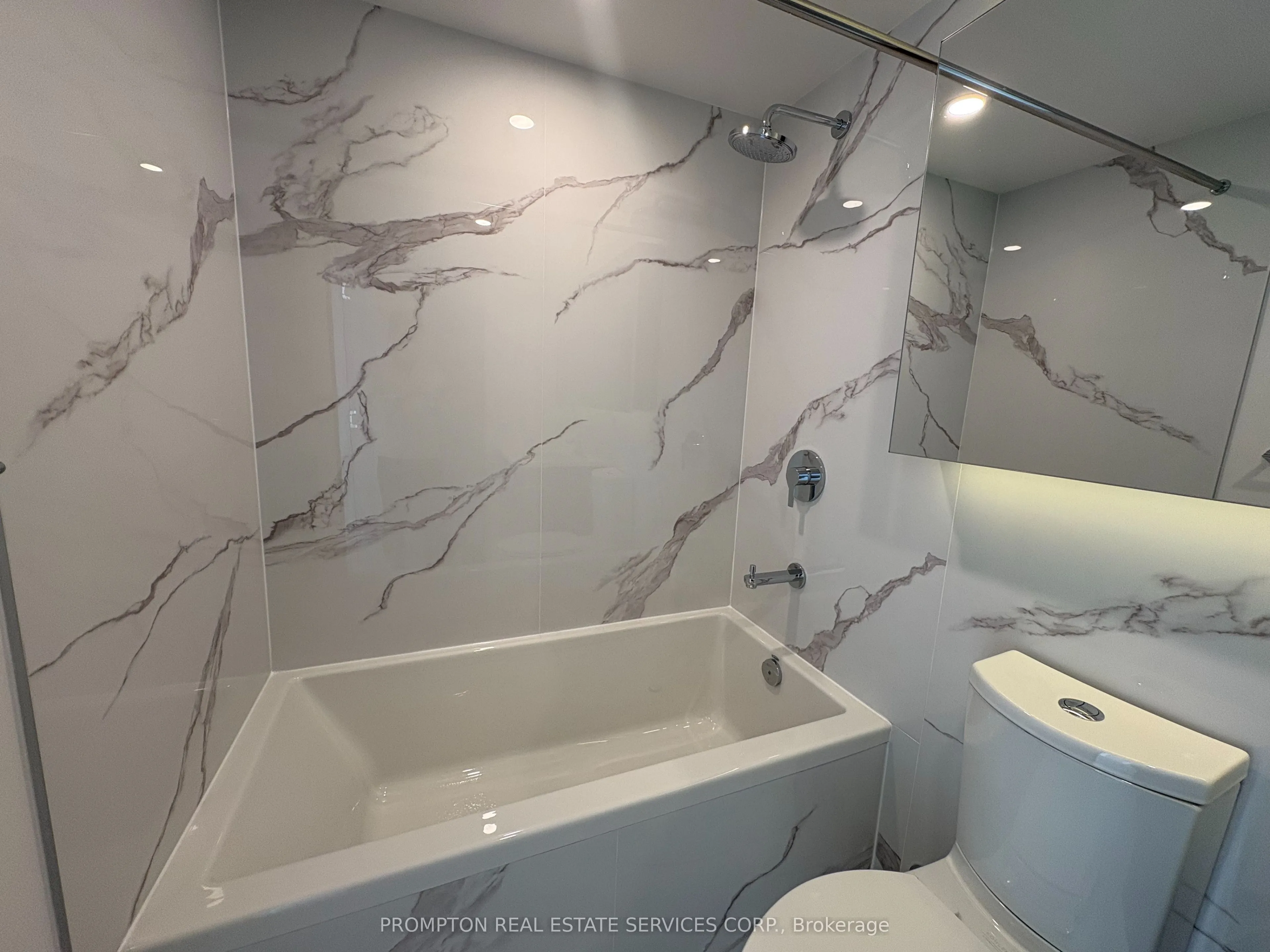 3 Concord Cityplace Way, #7202