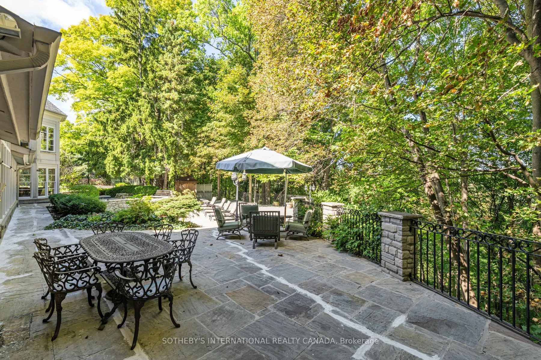 340 Riverview Drive