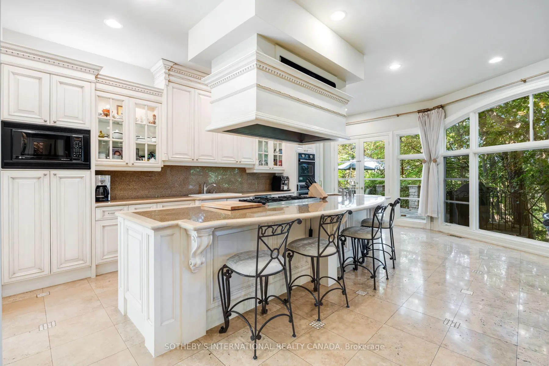 340 Riverview Drive