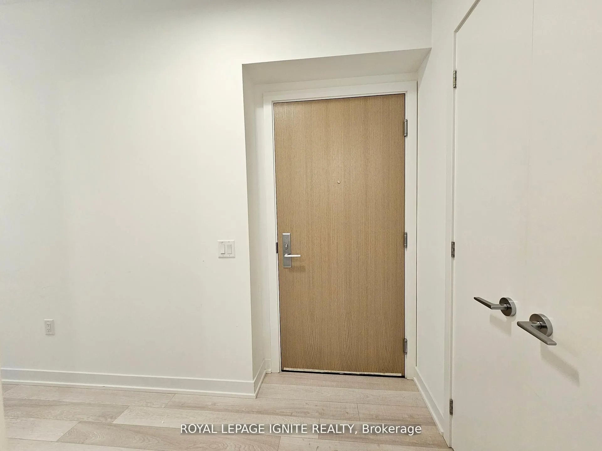 357 King Street W, #504