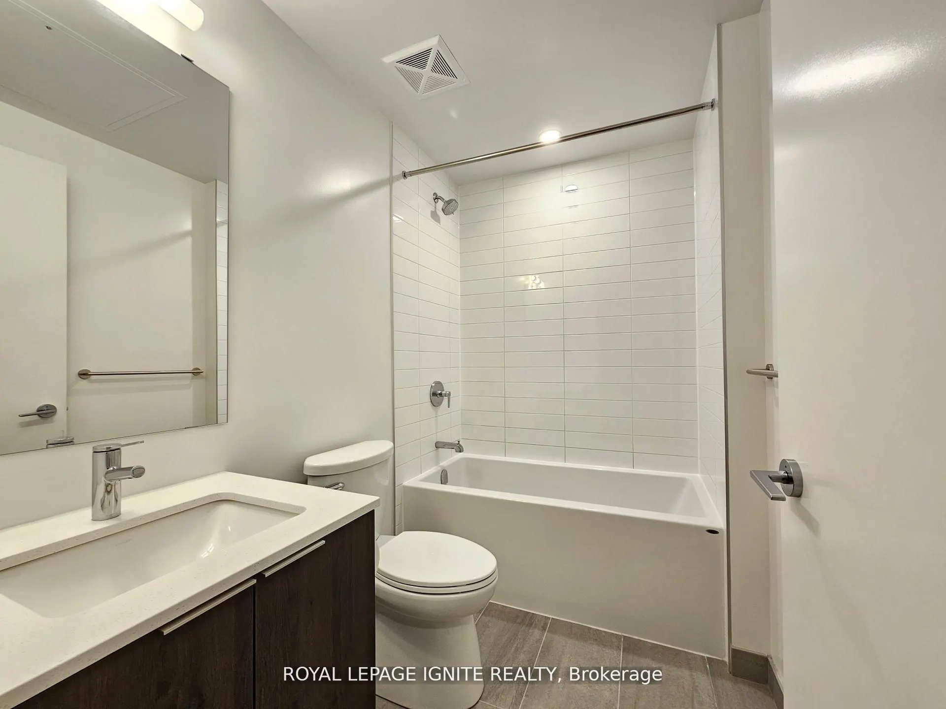 357 King Street W, #504