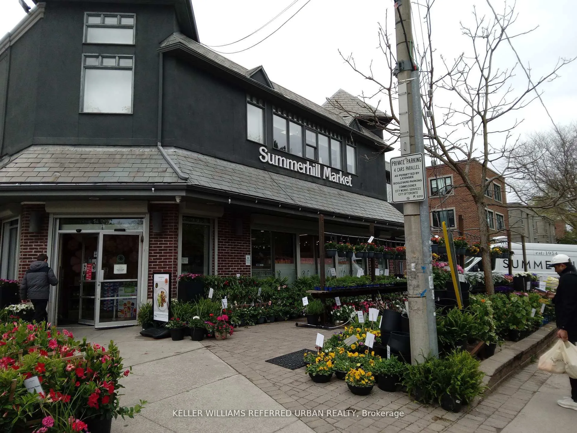 464 Summerhill Avenue E, #14