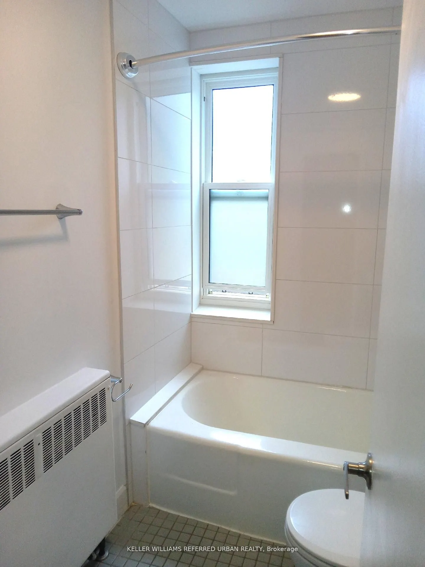 464 Summerhill Avenue E, #14