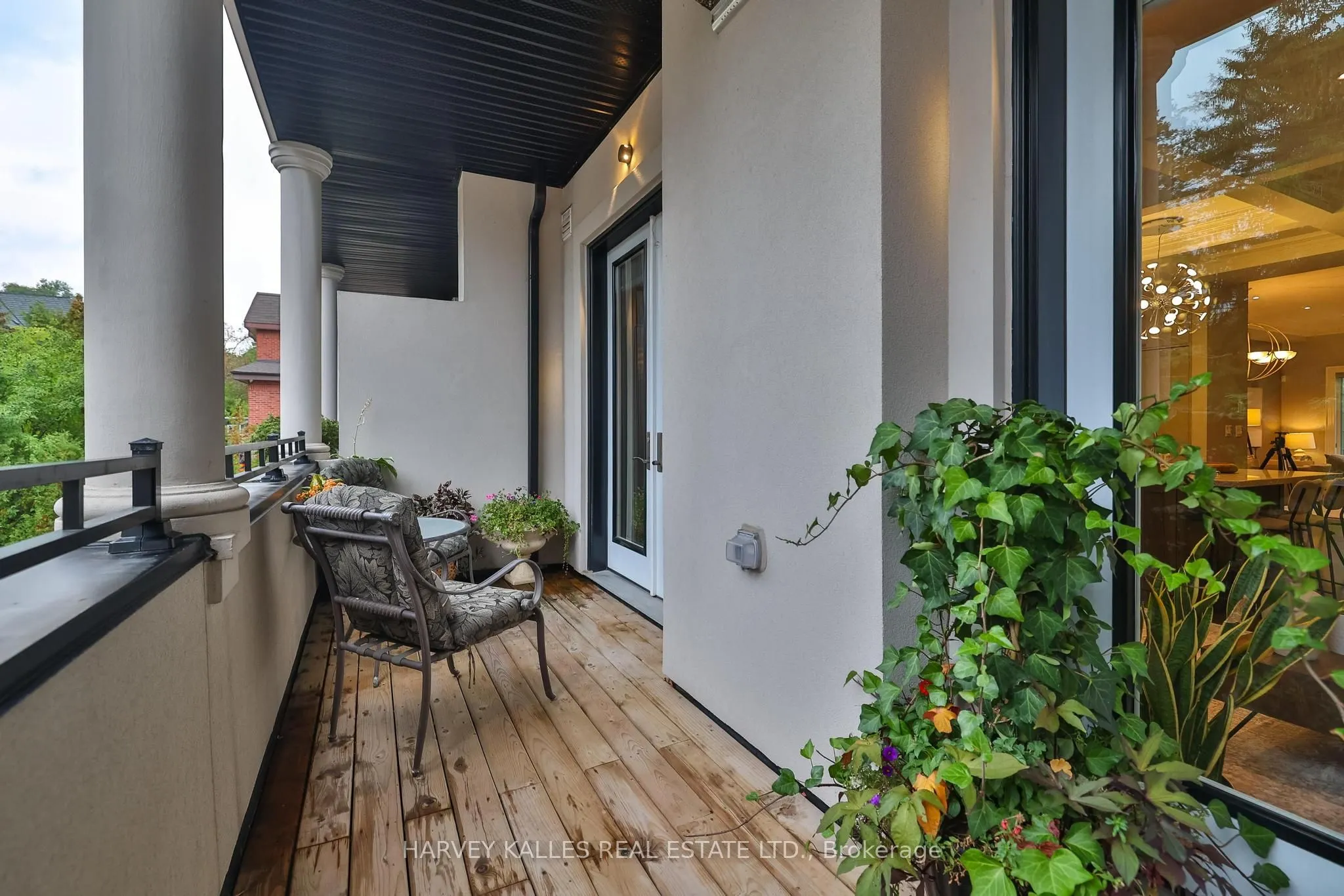 2638A Bayview Avenue