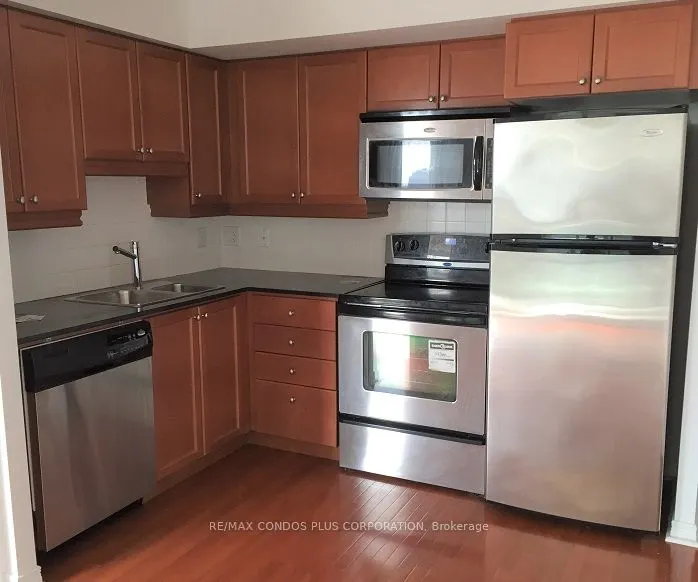 736 Spadina Avenue, #1003
