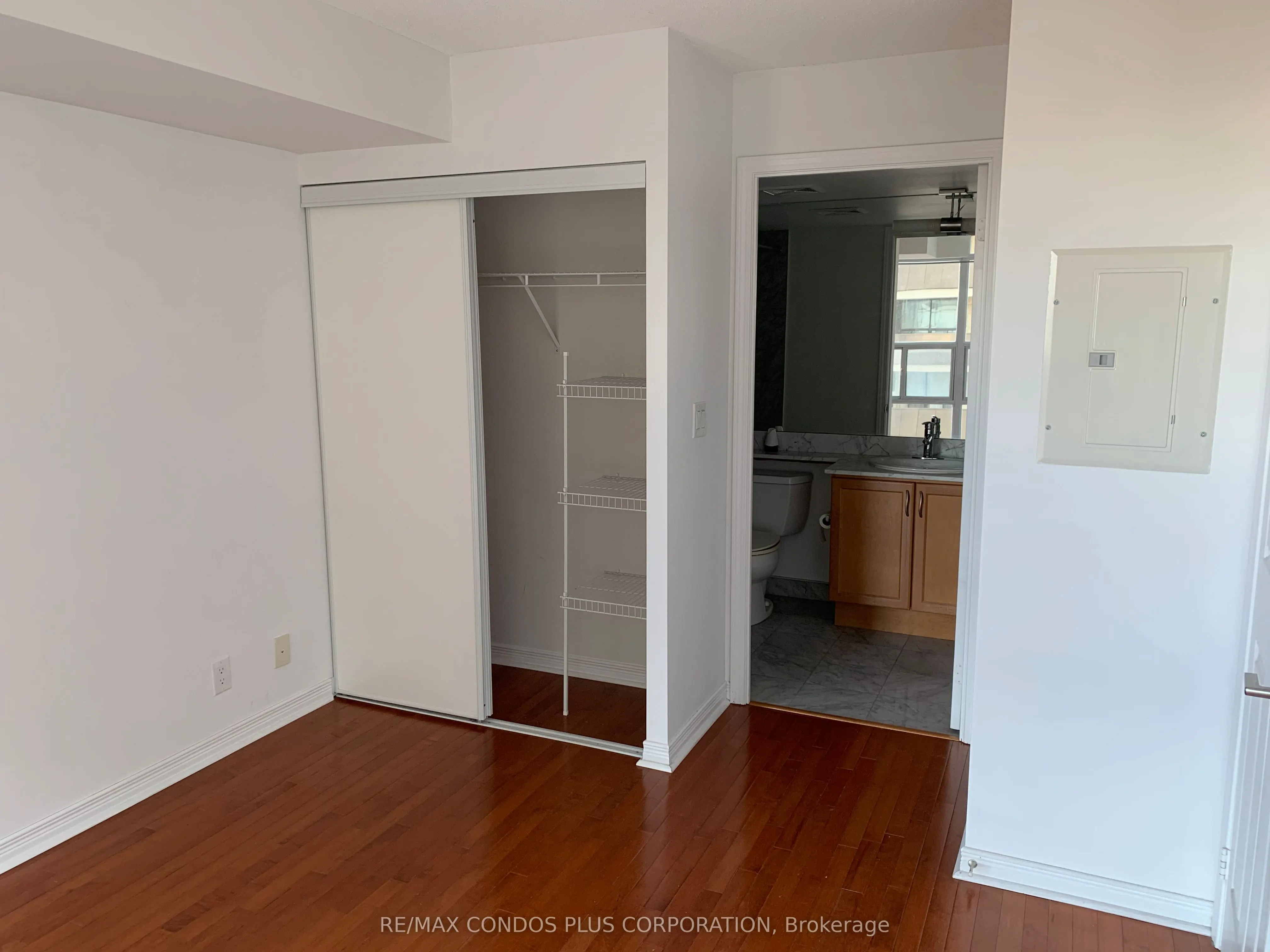 736 Spadina Avenue, #1003