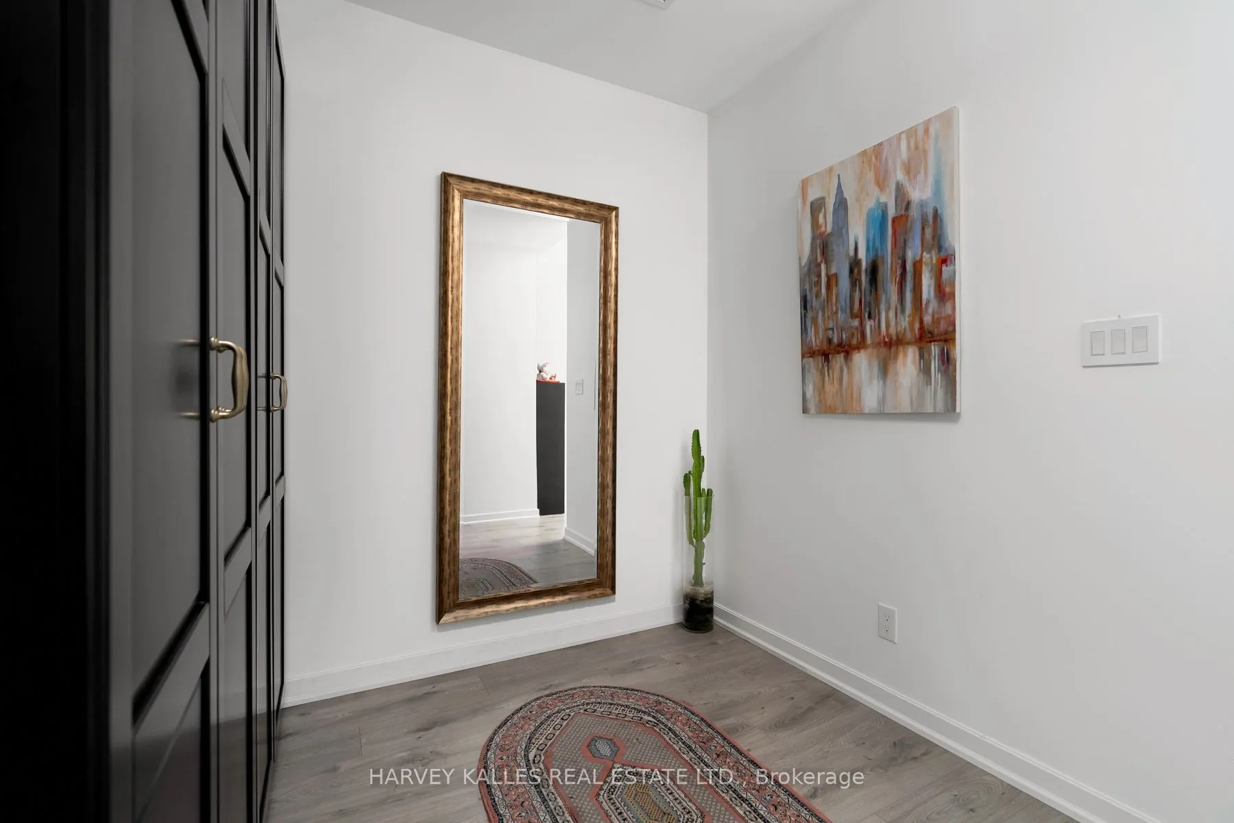 380 Macpherson Avenue, #317