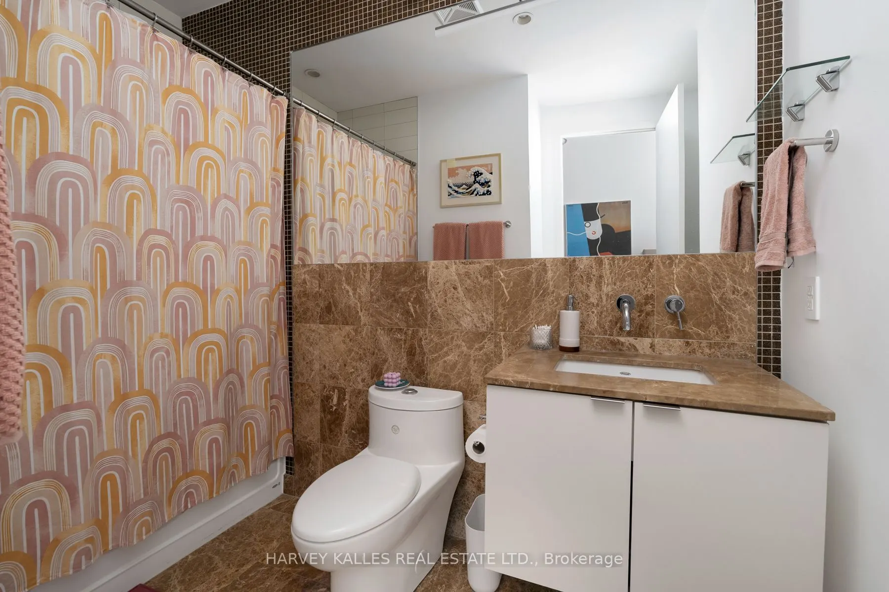 380 Macpherson Avenue, #317