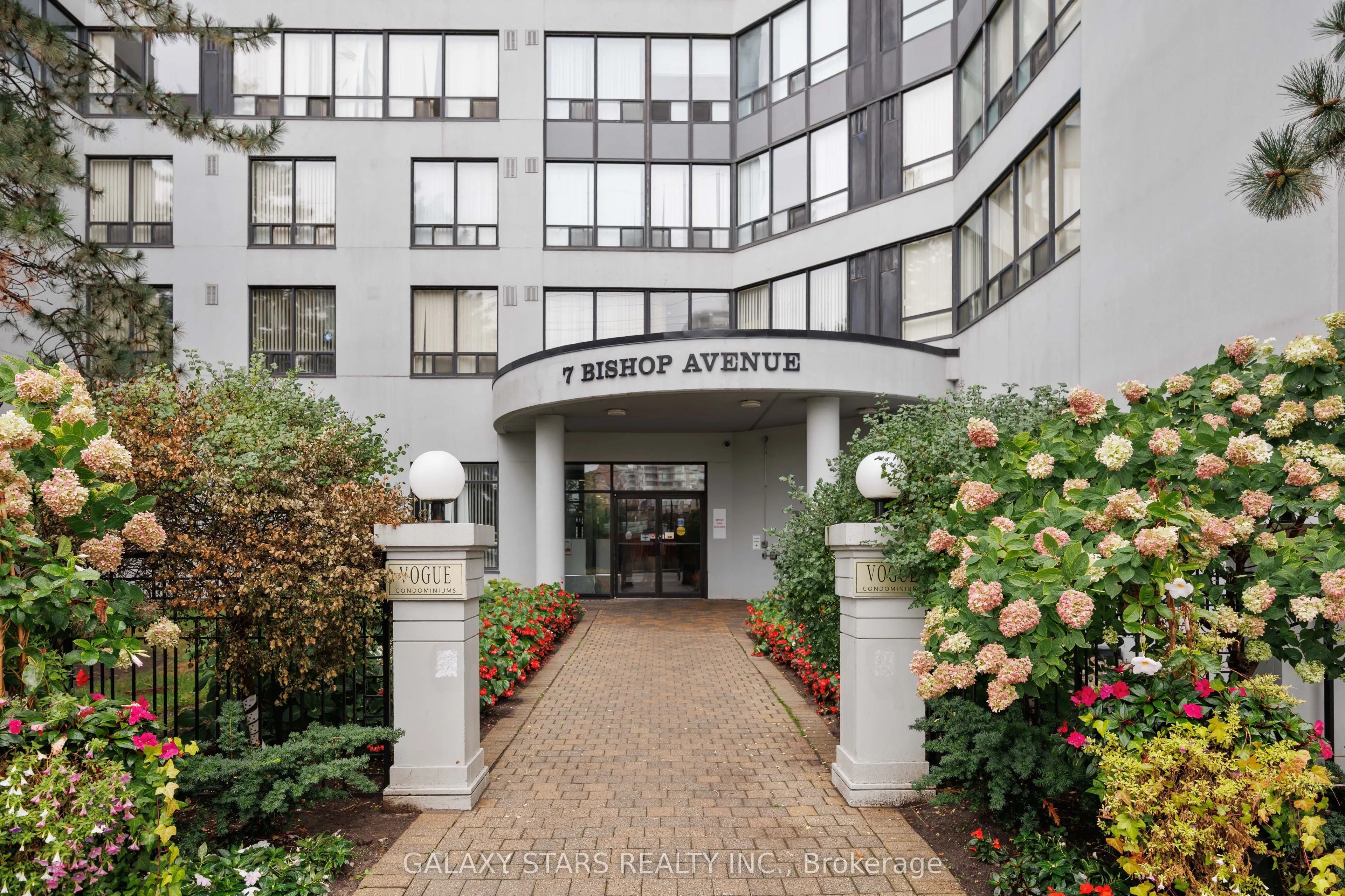7 Bishop Avenue, #2201