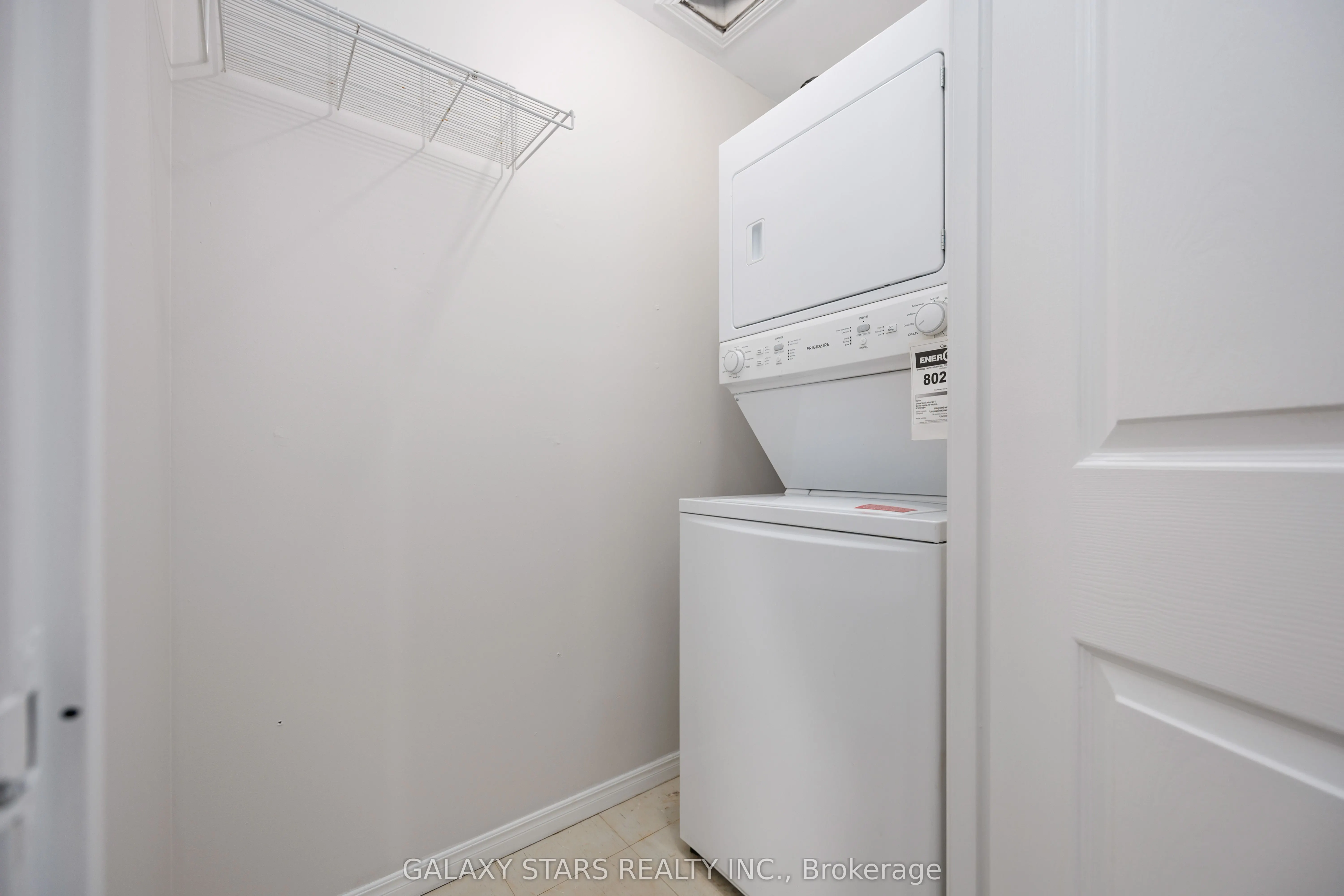 7 Bishop Avenue, #2201