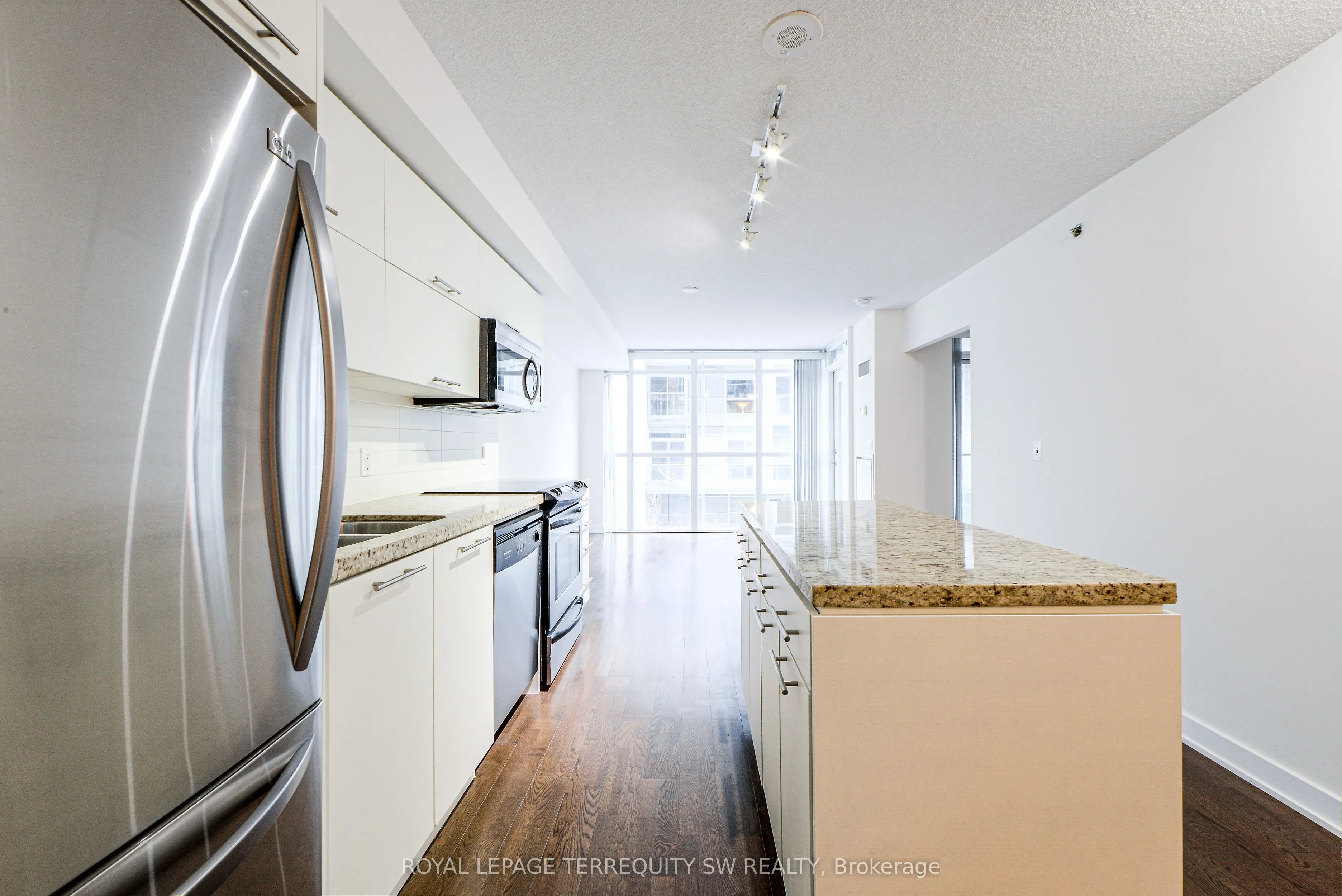 21 Nelson Street, #314