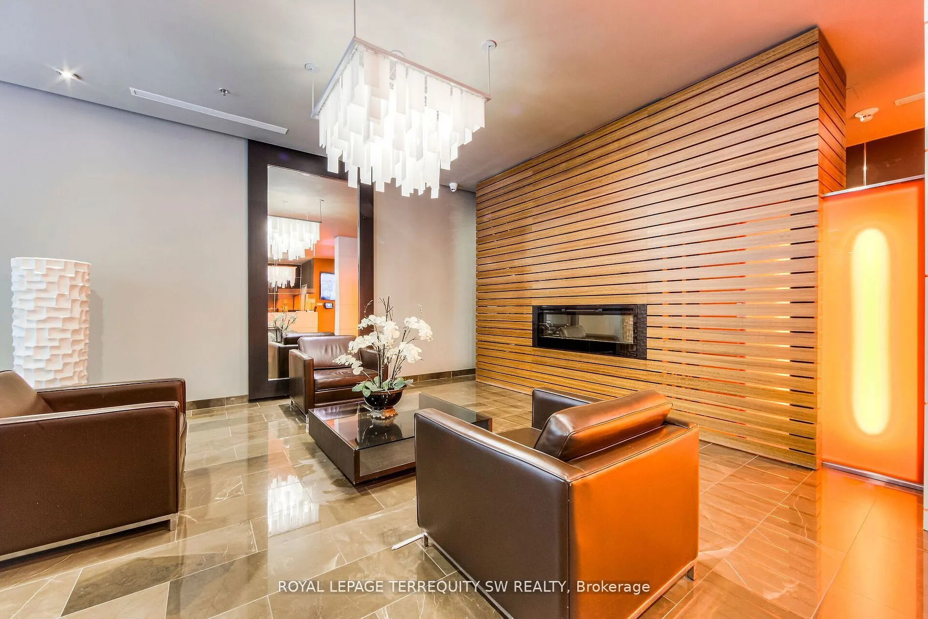 21 Nelson Street, #314