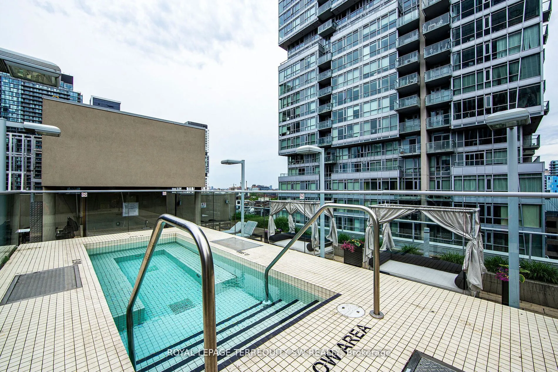 21 Nelson Street, #314