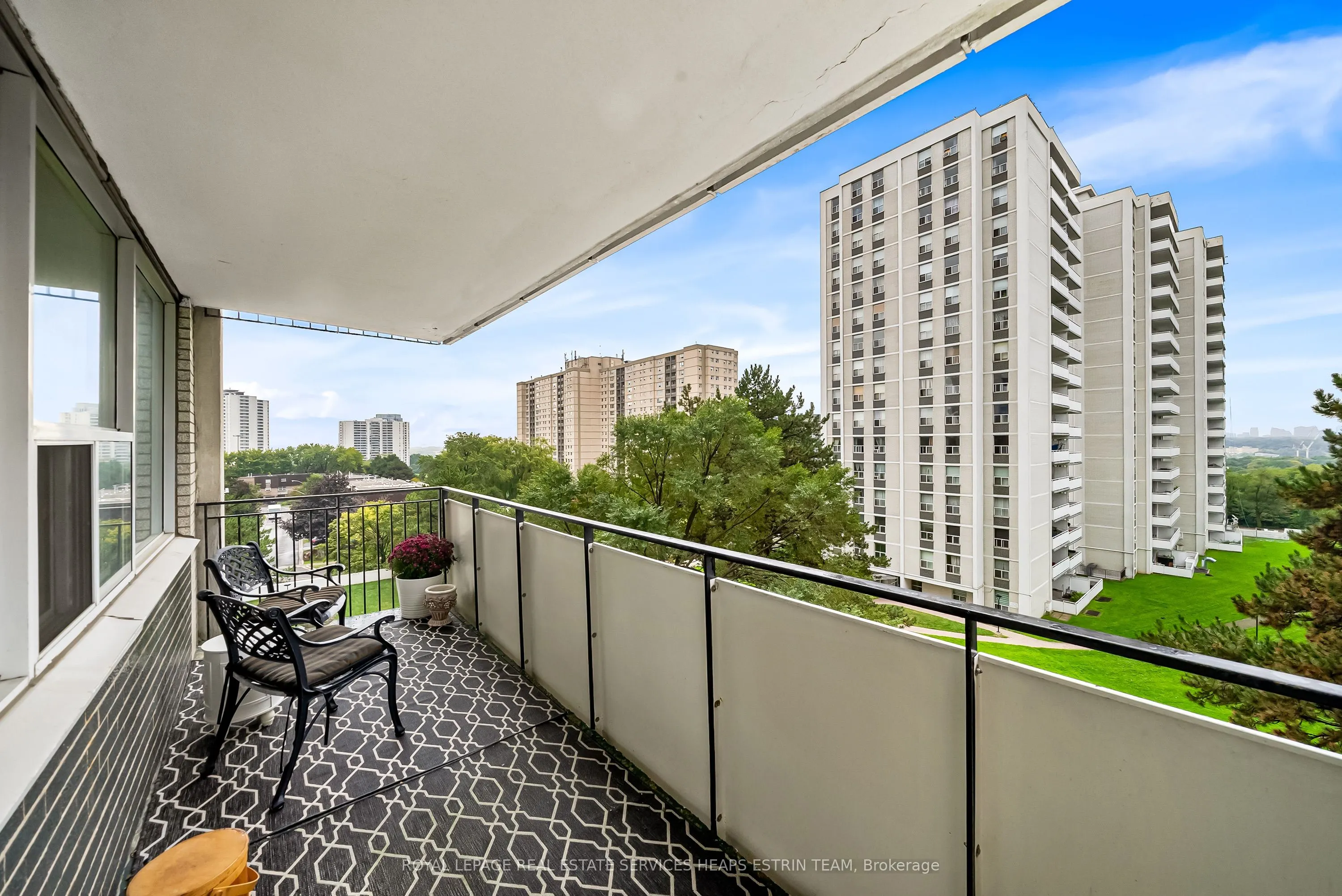 20 Forest Manor Road, #506