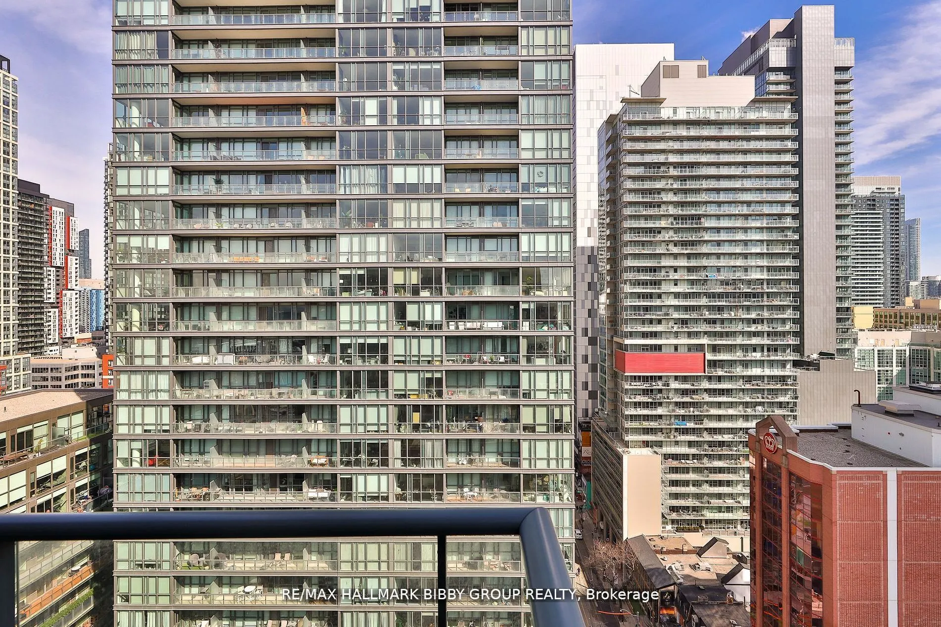 438 King Street W, #2101