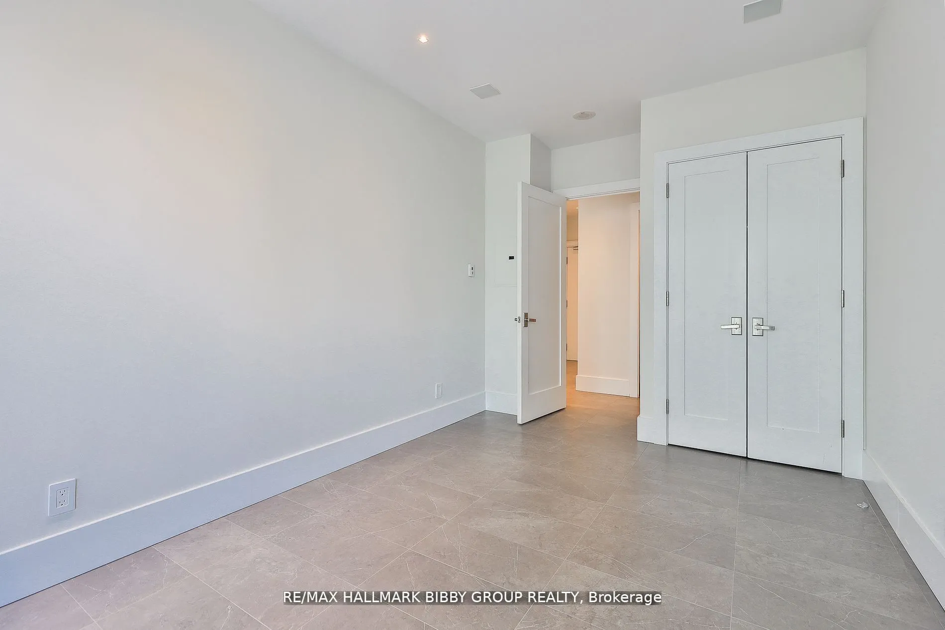 438 King Street W, #2101