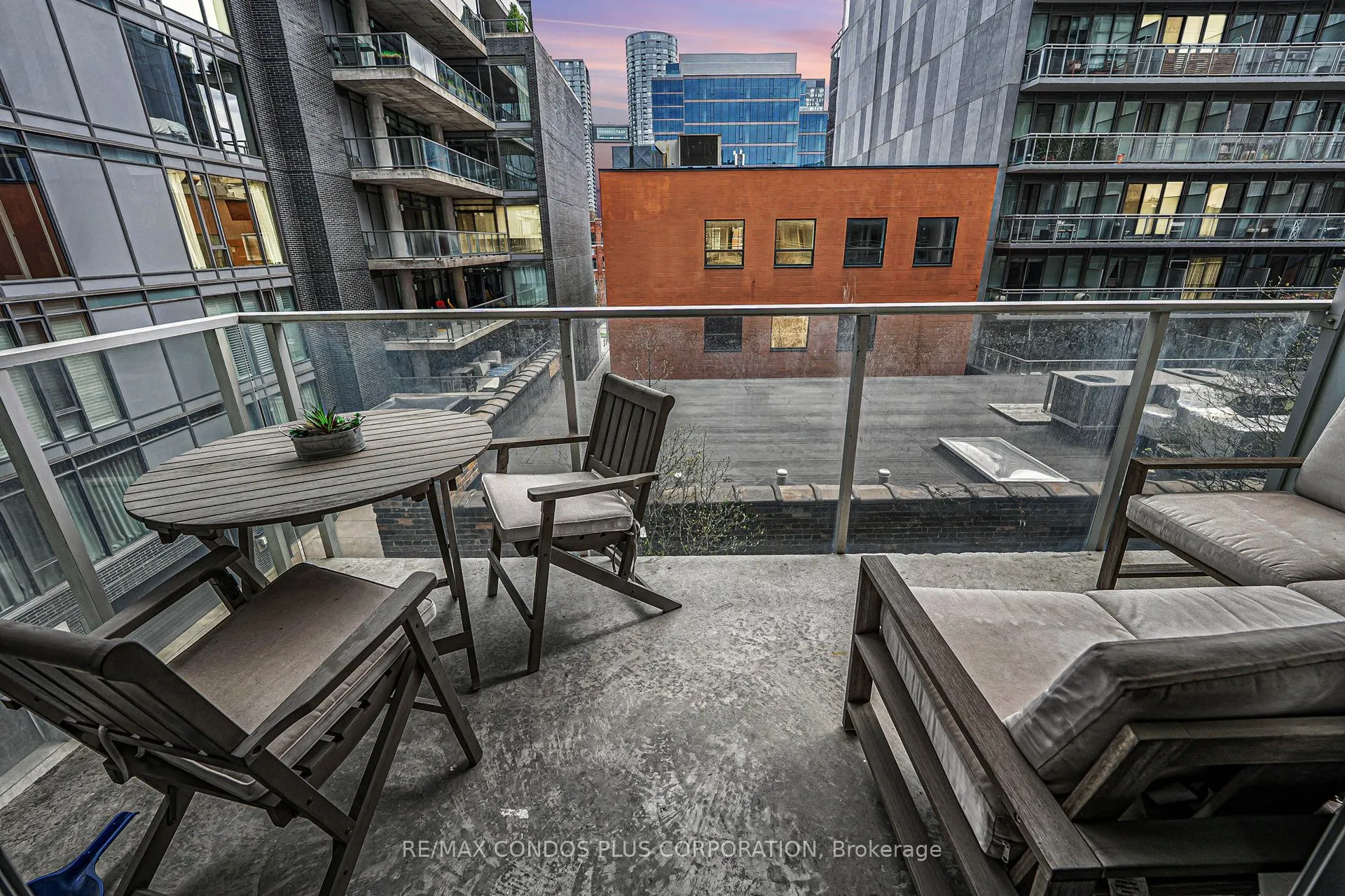 75 Portland Street, #424