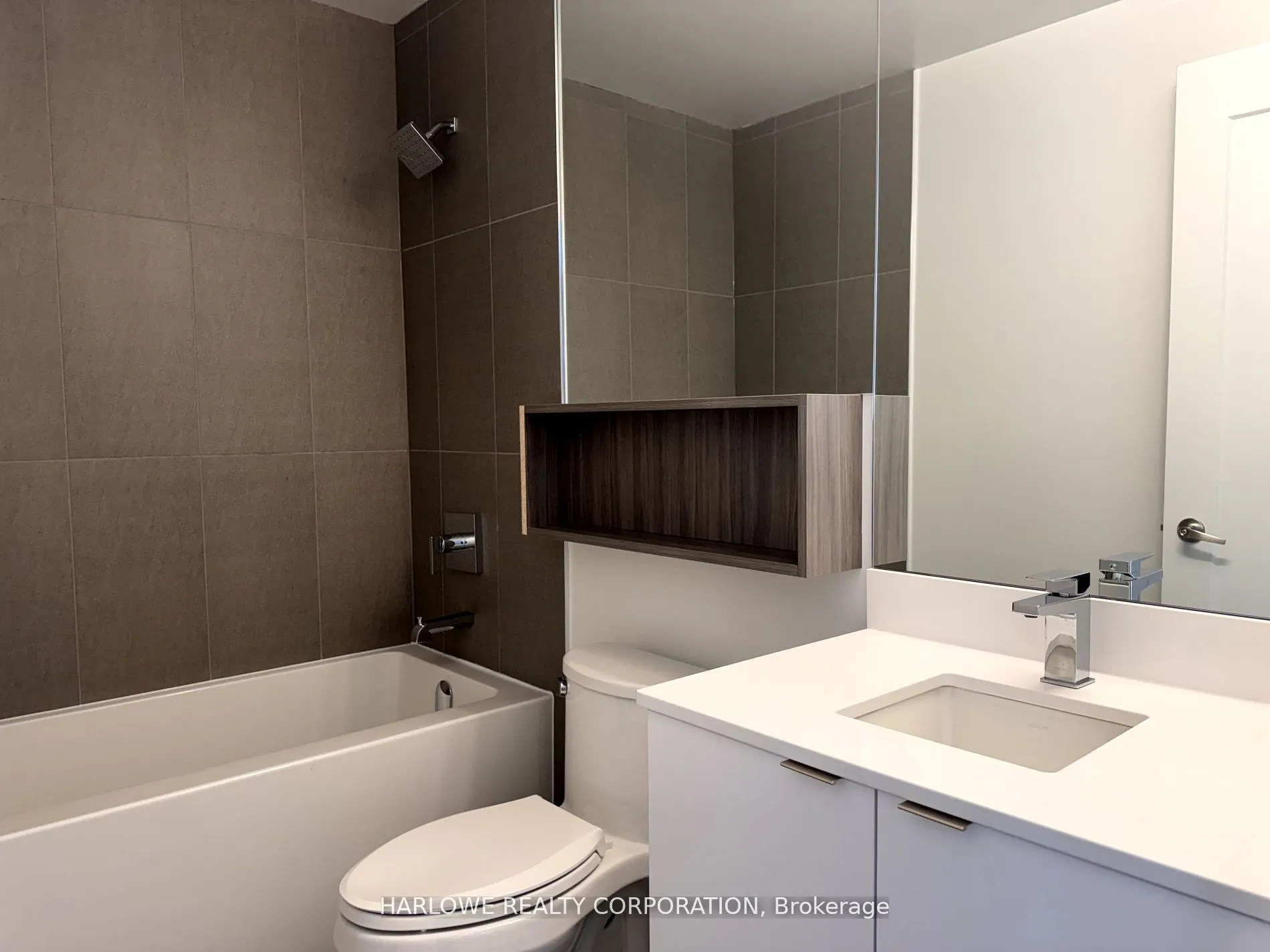 70 Princess Street, #2515 E