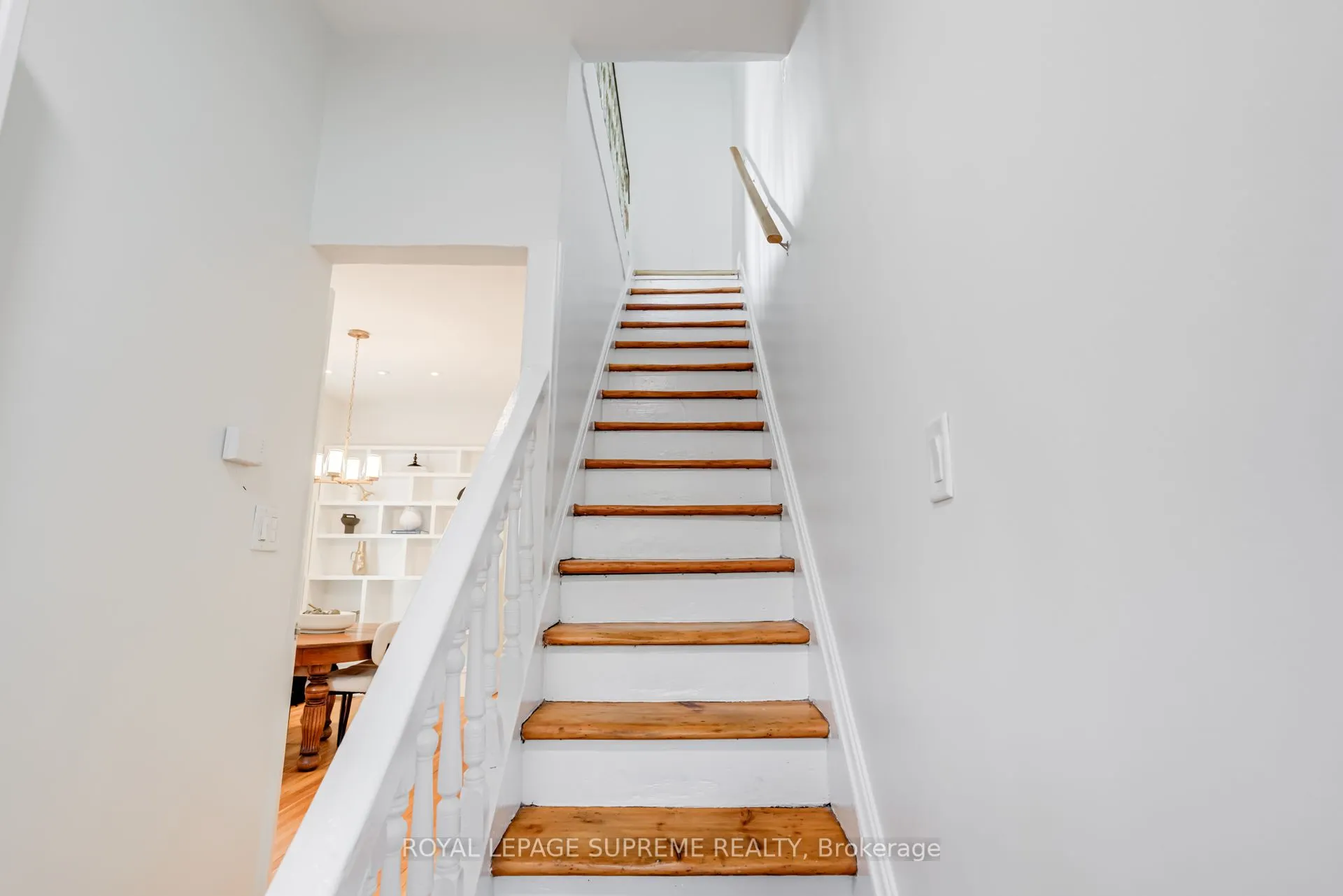 216 Palmerston Avenue