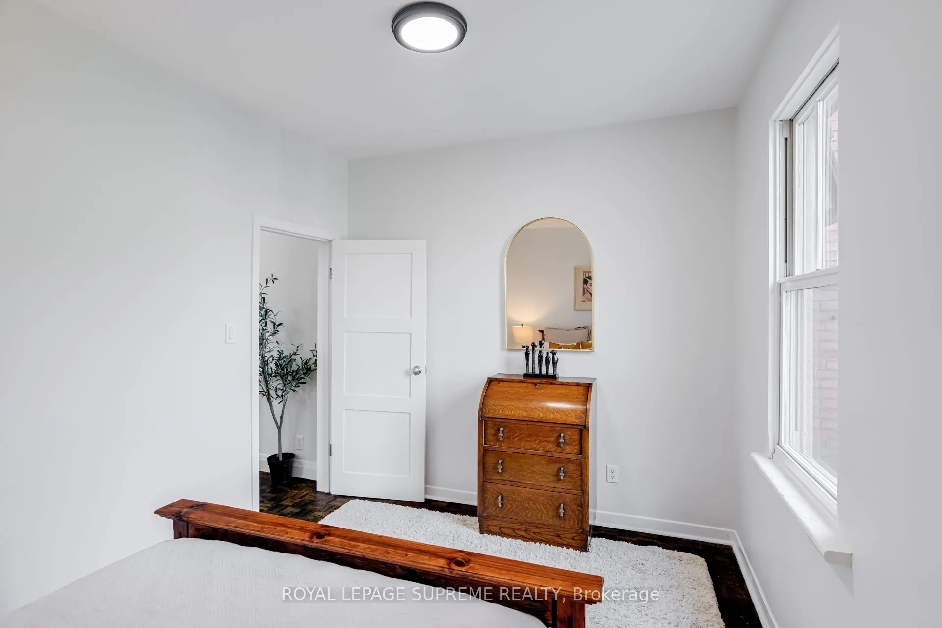 216 Palmerston Avenue