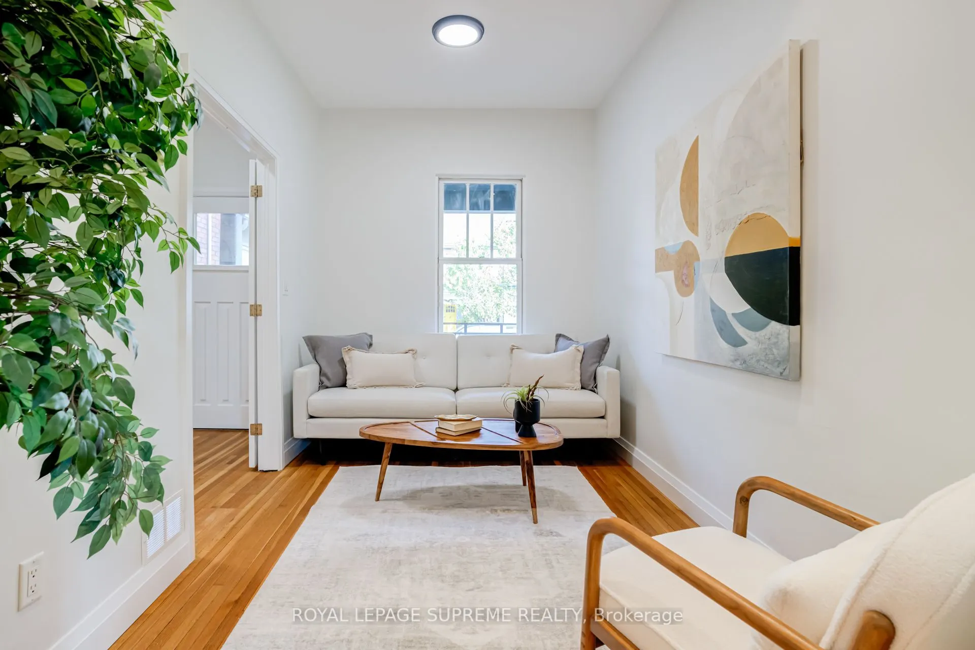 216 Palmerston Avenue