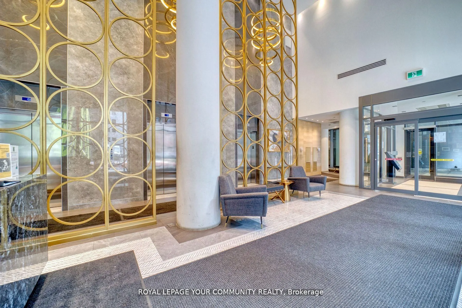 330 Richmond Street W, #1711