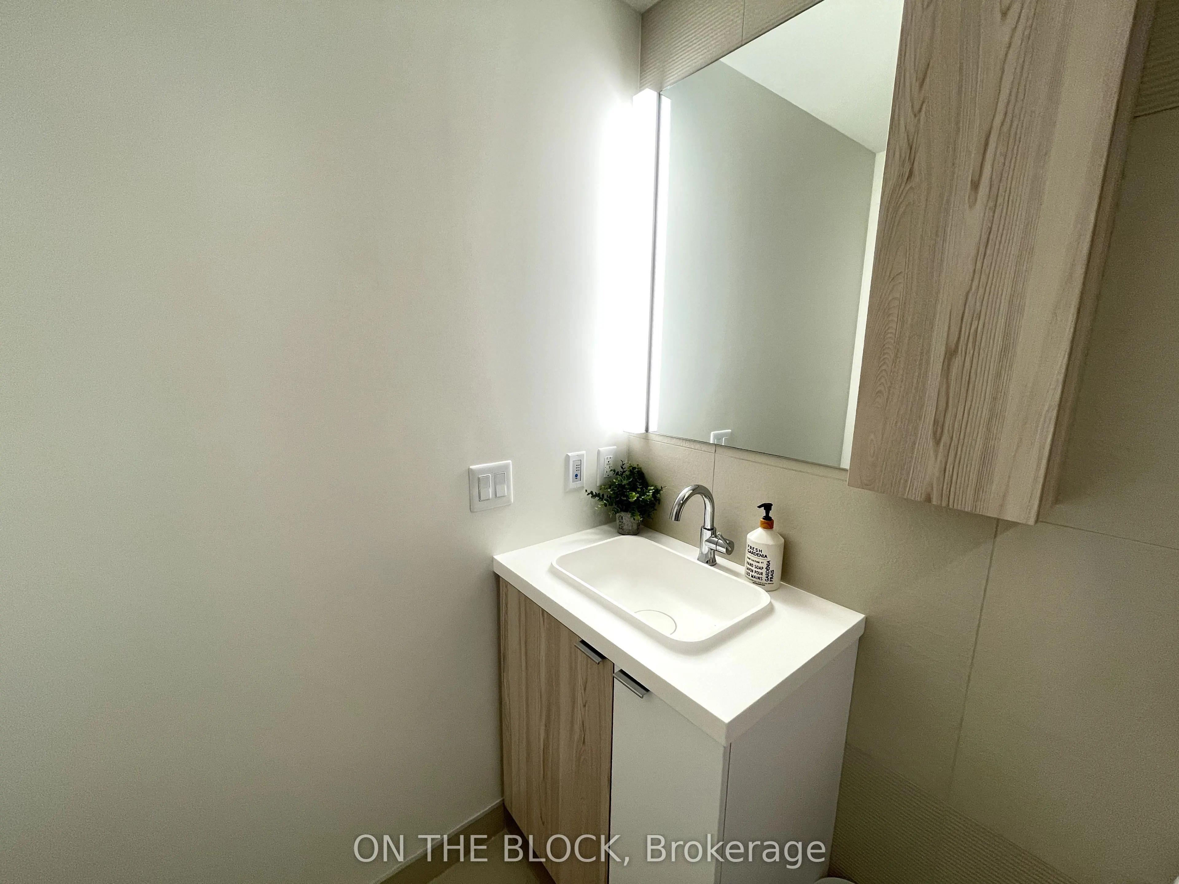 35 Mercer Street, #1312
