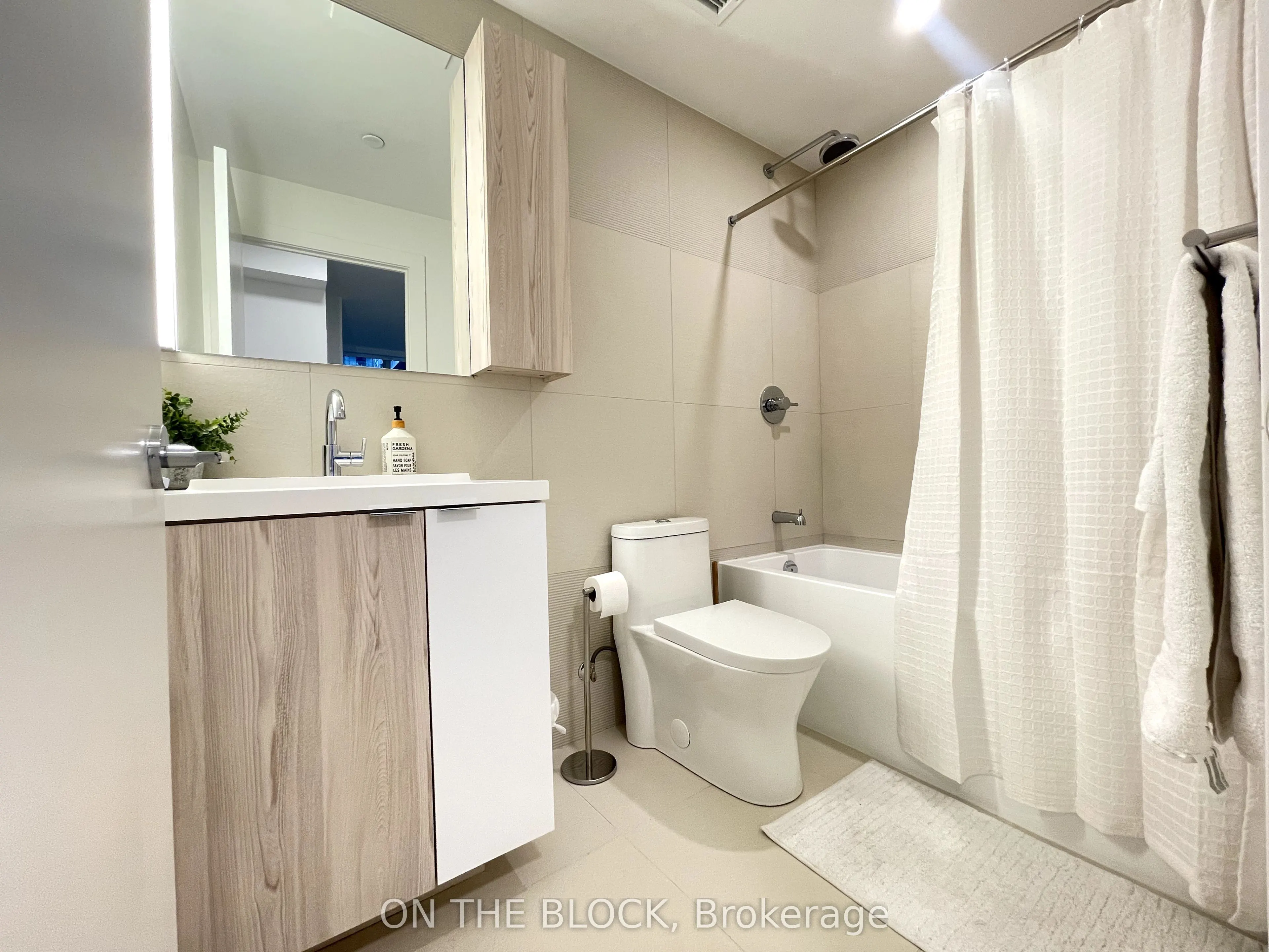 35 Mercer Street, #1312