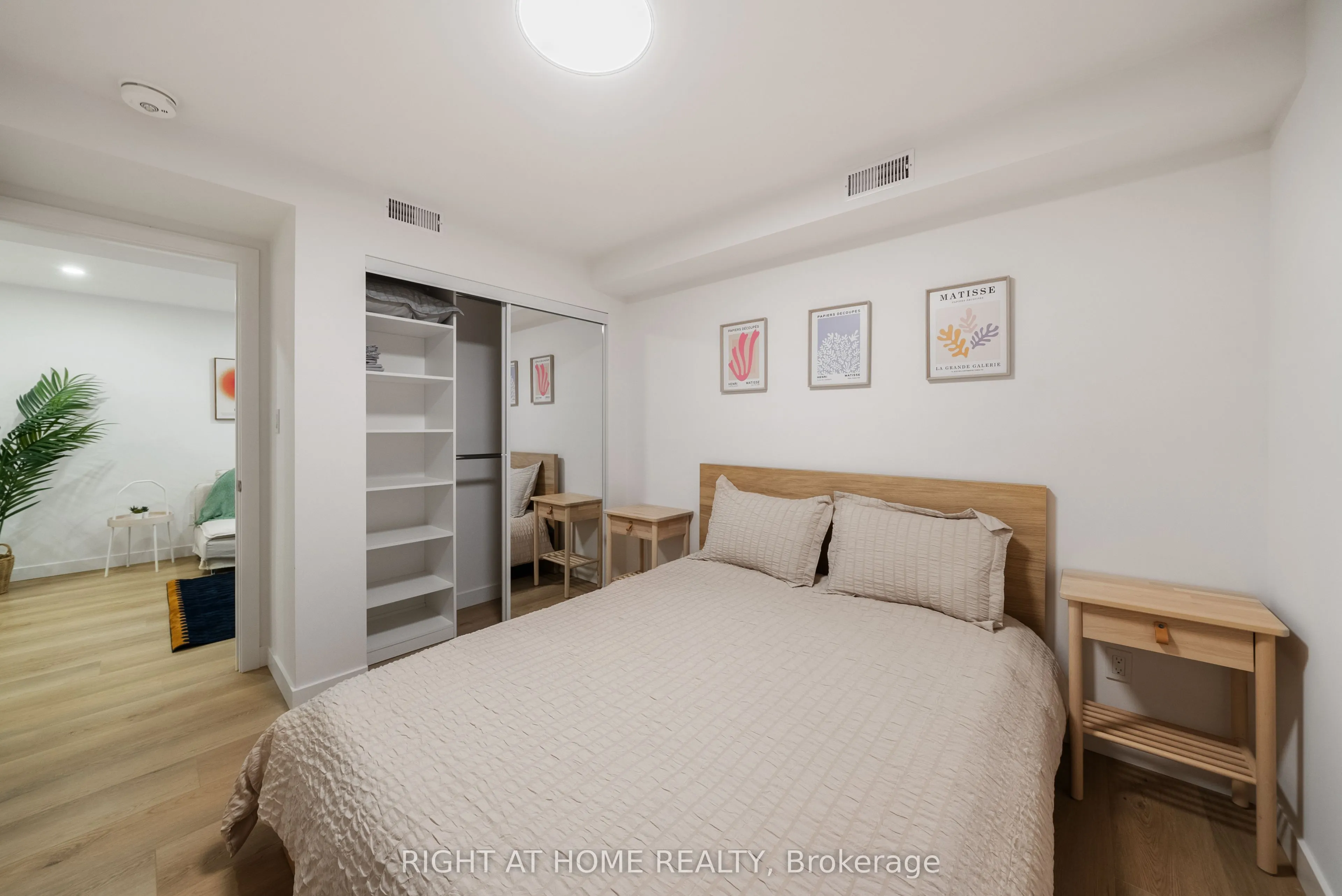 112 Walmer Road, #1