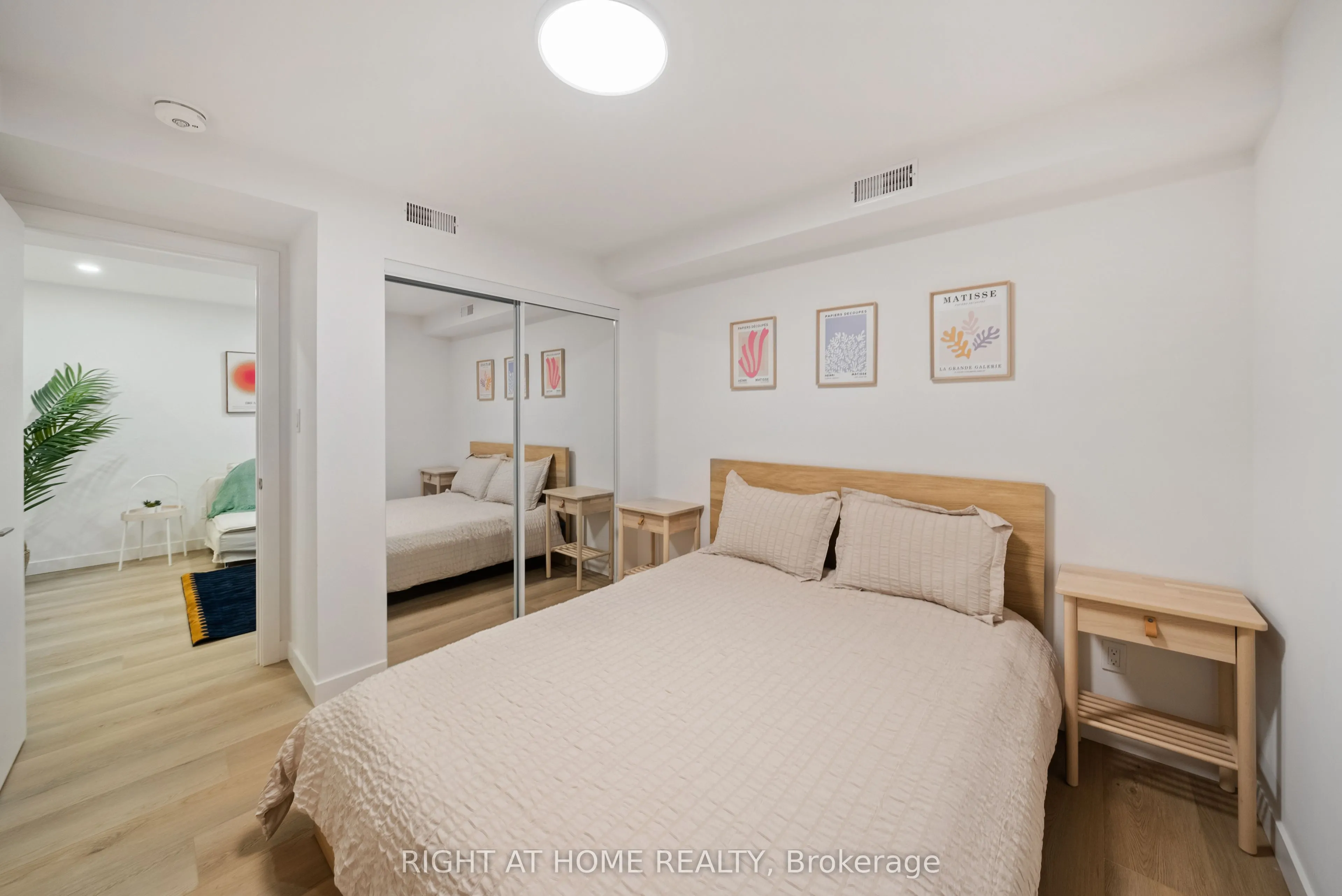 112 Walmer Road, #1