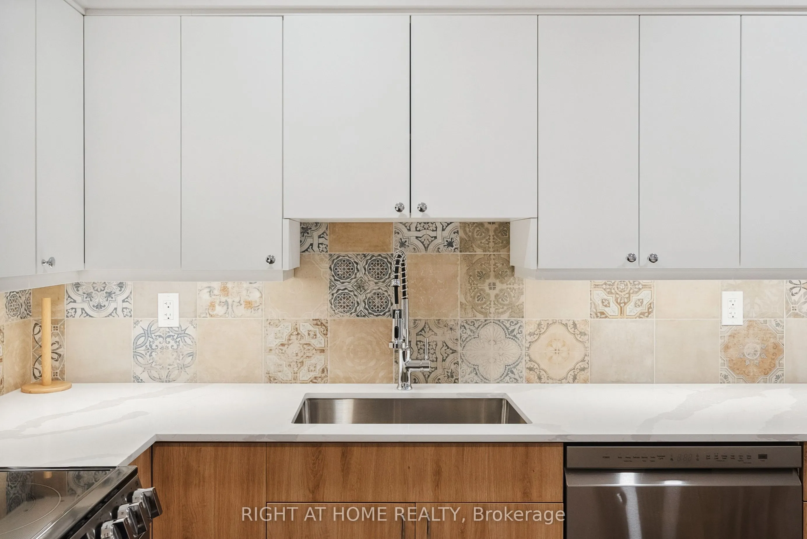 112 Walmer Road, #1