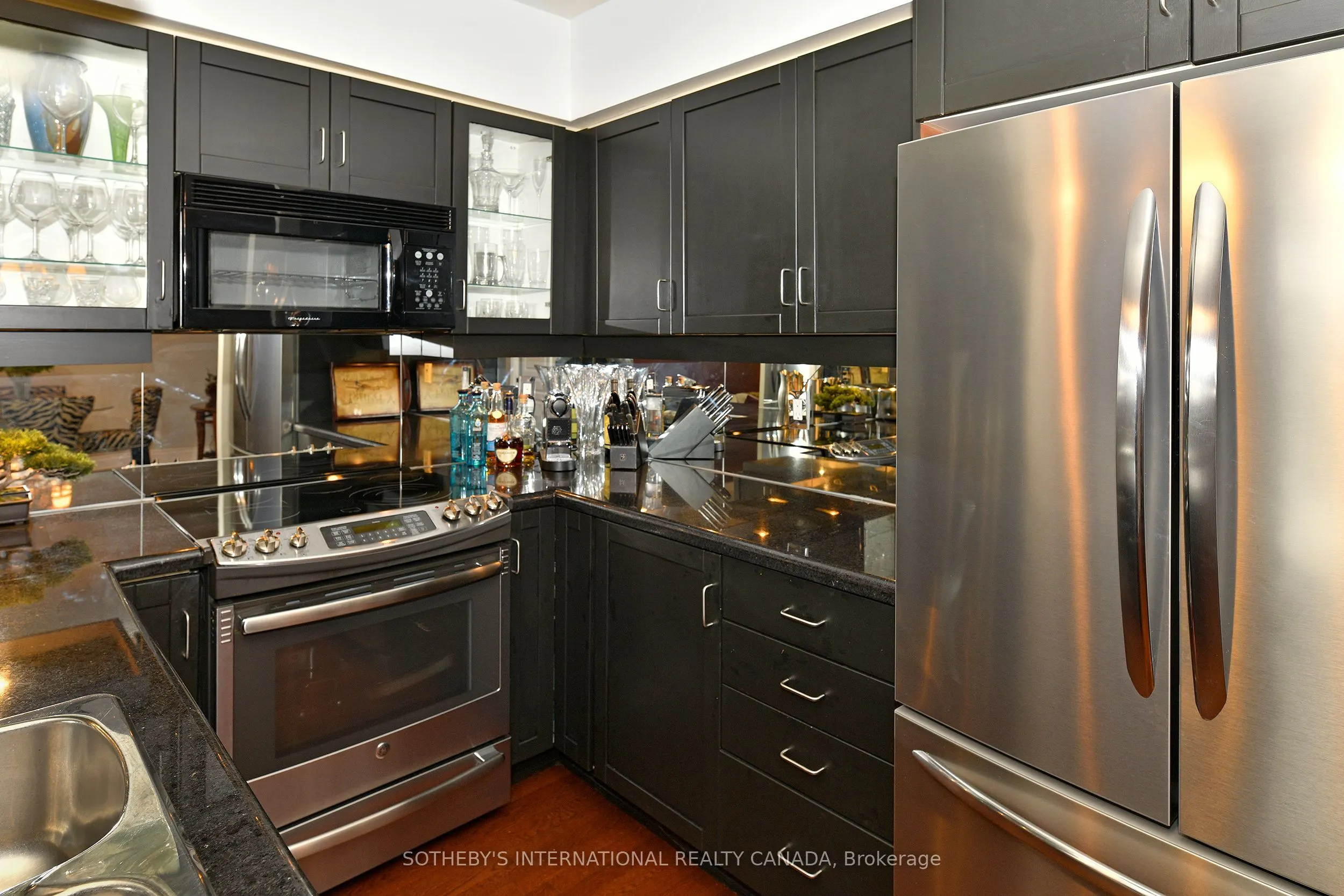 10 Delisle Avenue, #327