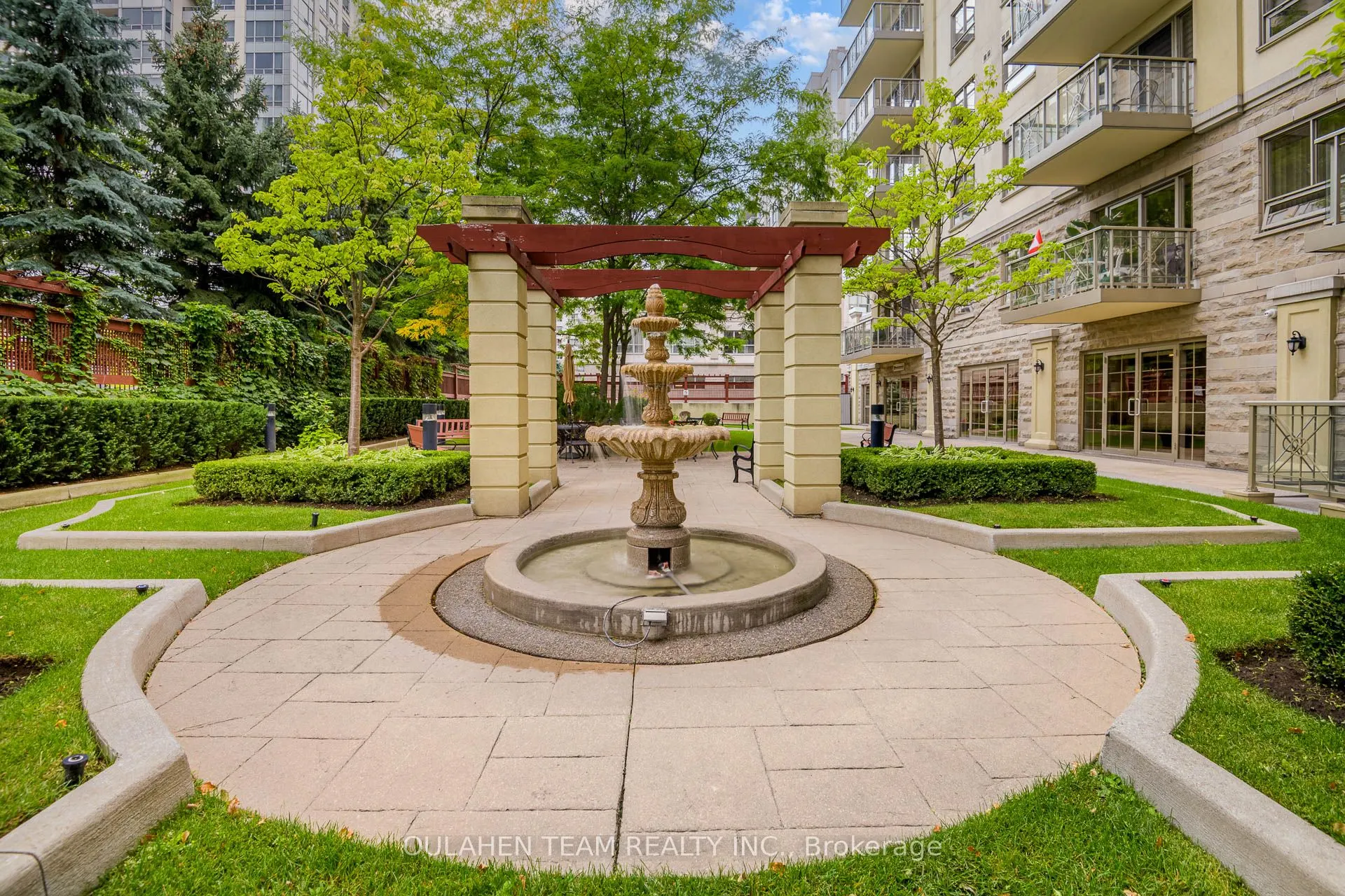 12 Rean Drive, #310